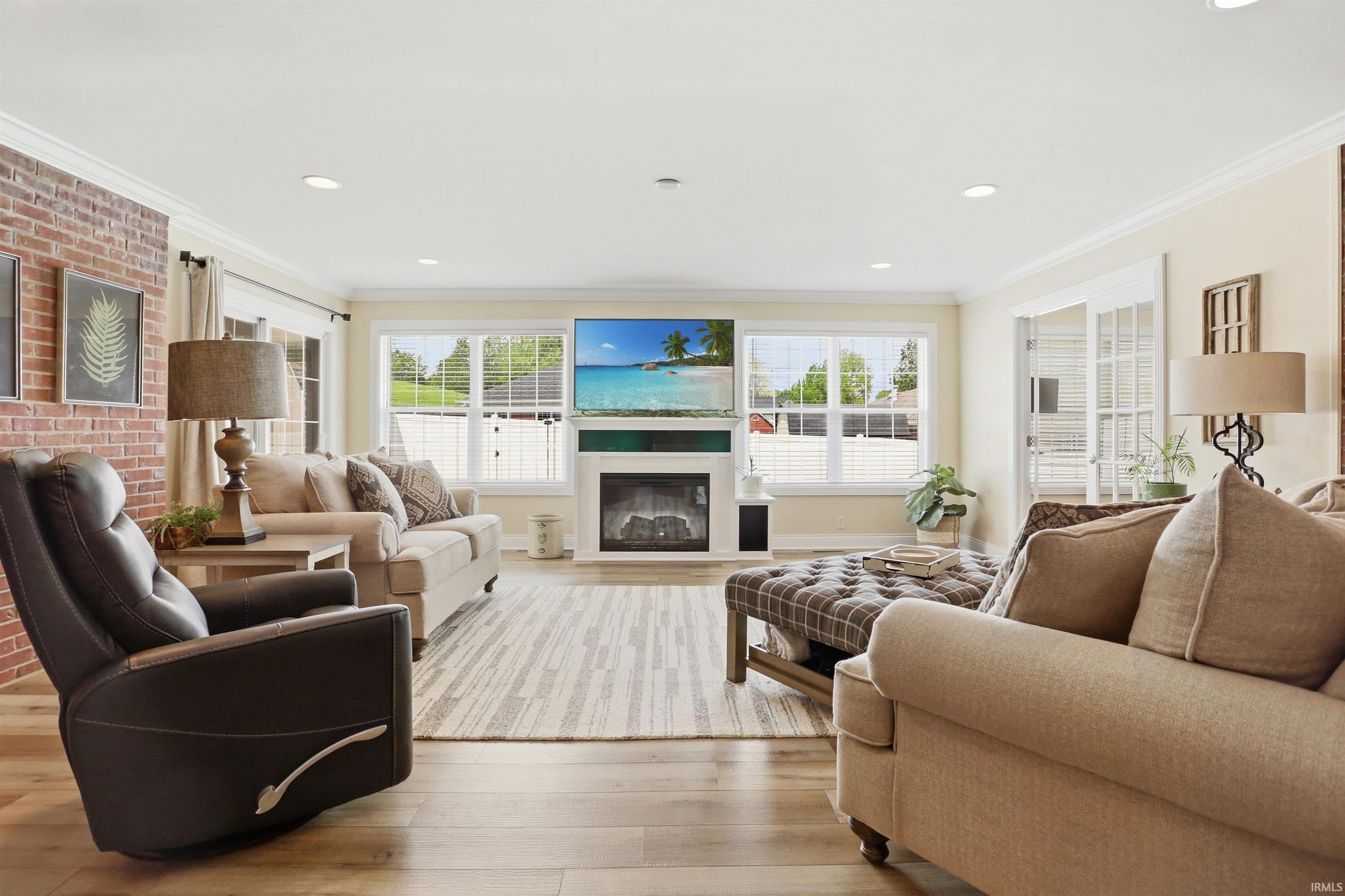 6888 Cottage Lane