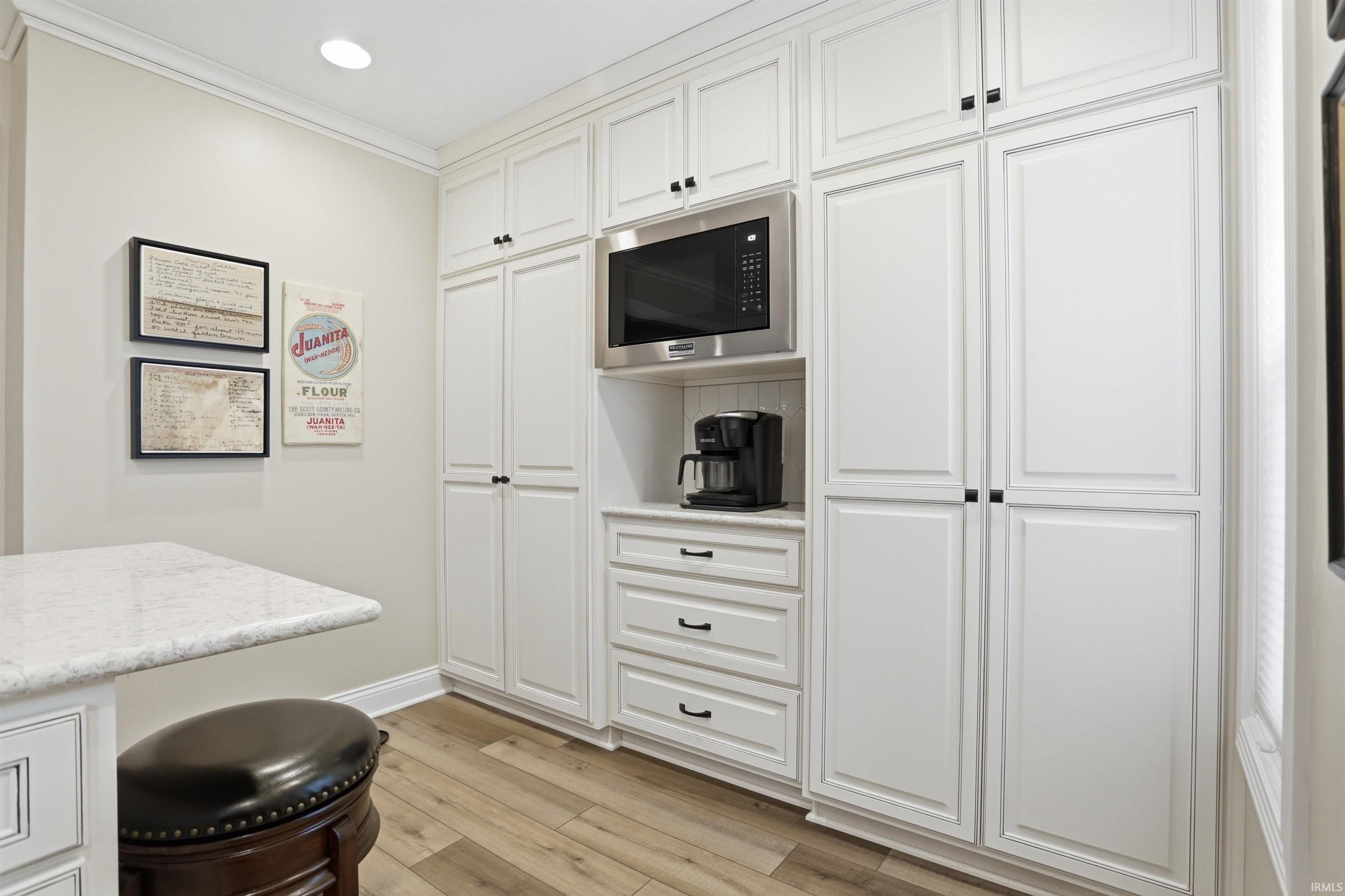 6888 Cottage Lane