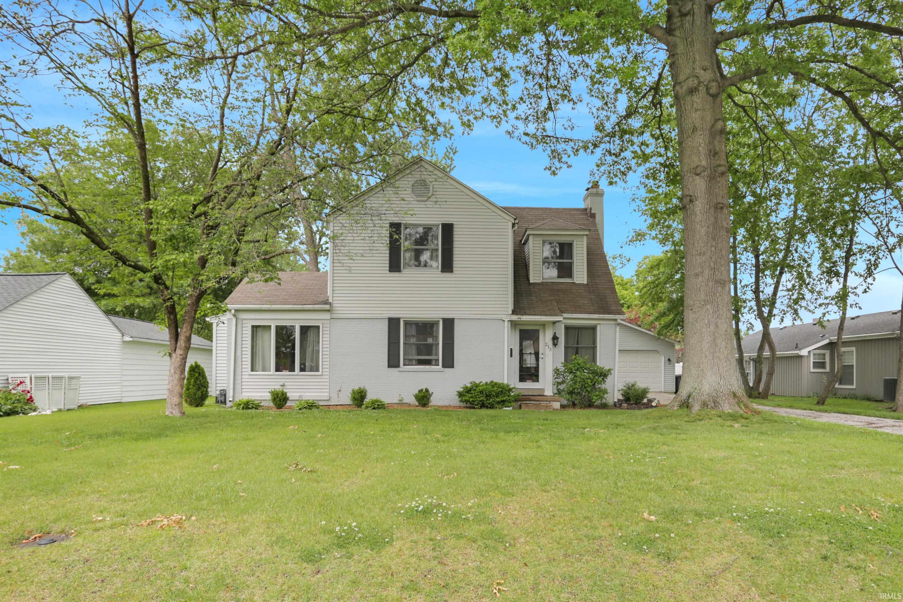 213 S Fairlawn Avenue