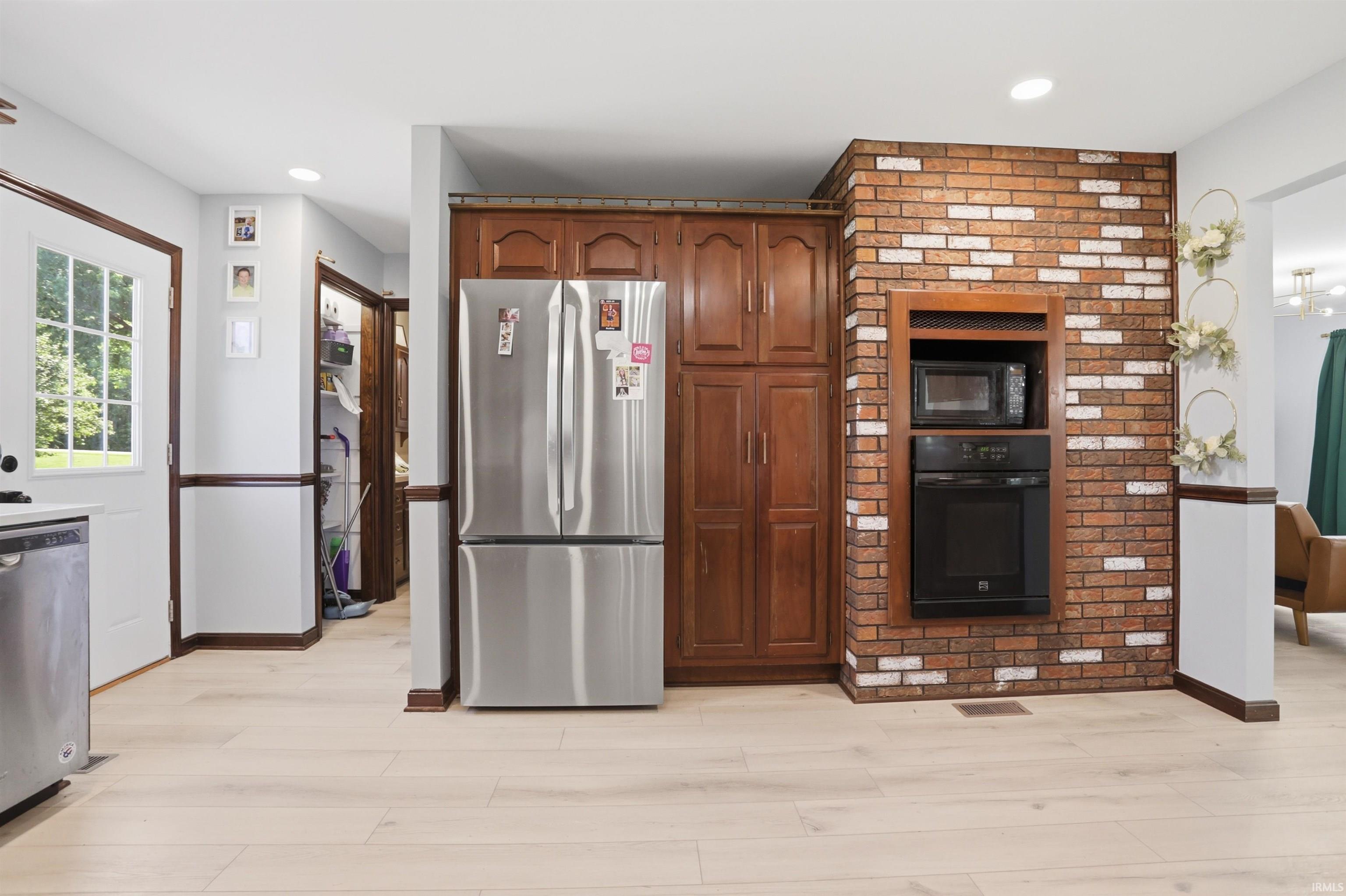 4033 W Turpin Hill Road