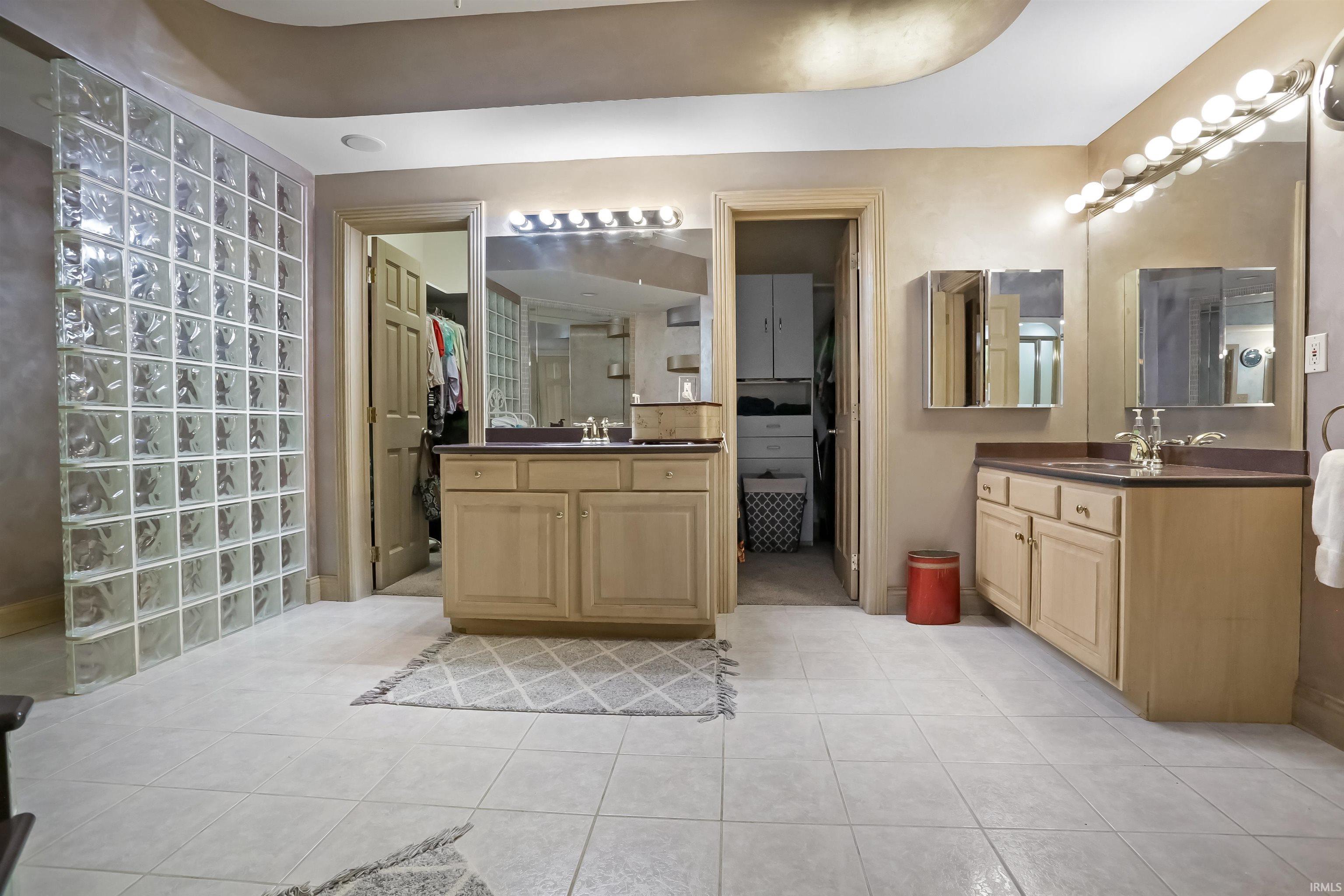 1411 S Center Road