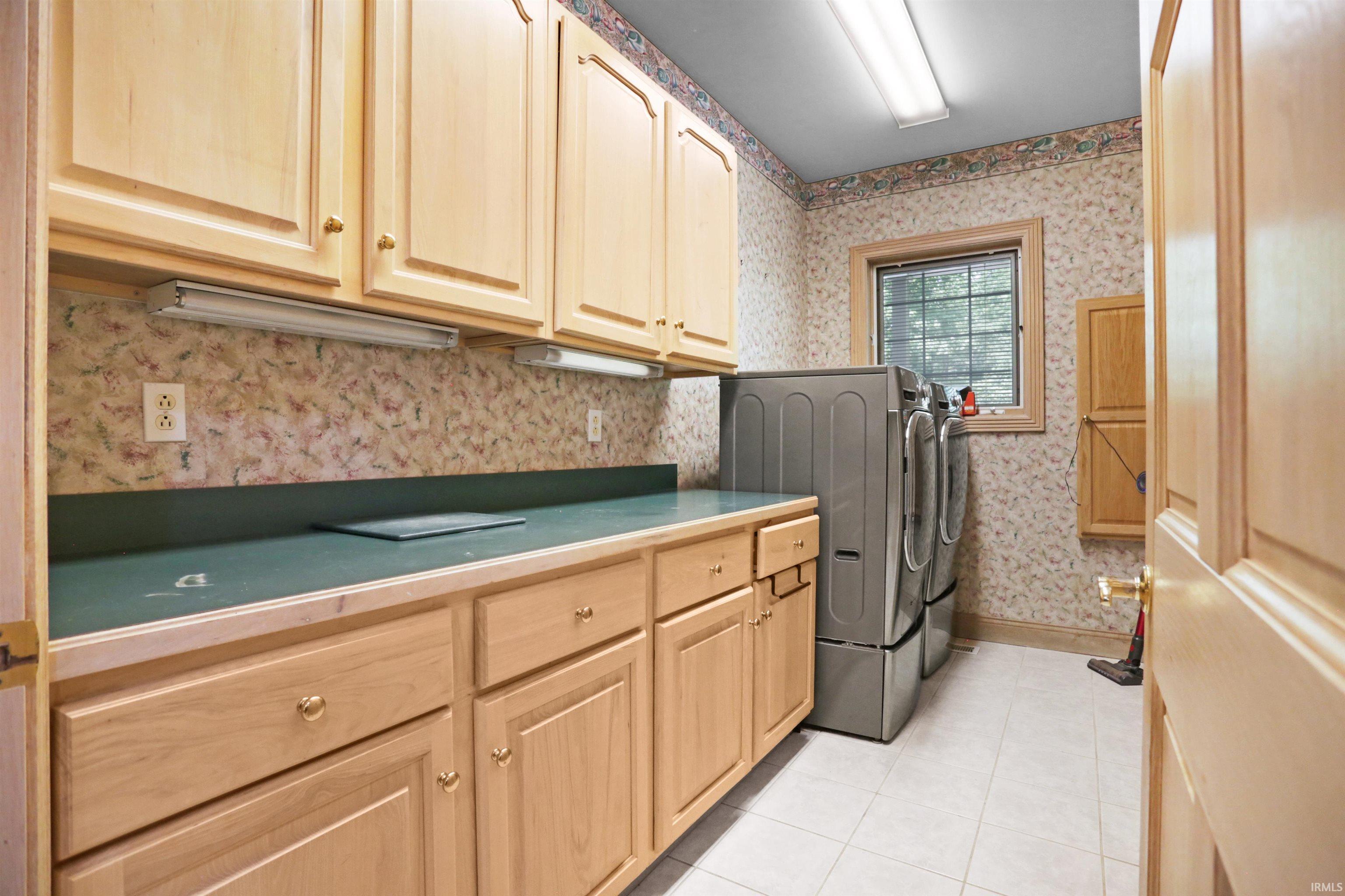 1411 S Center Road