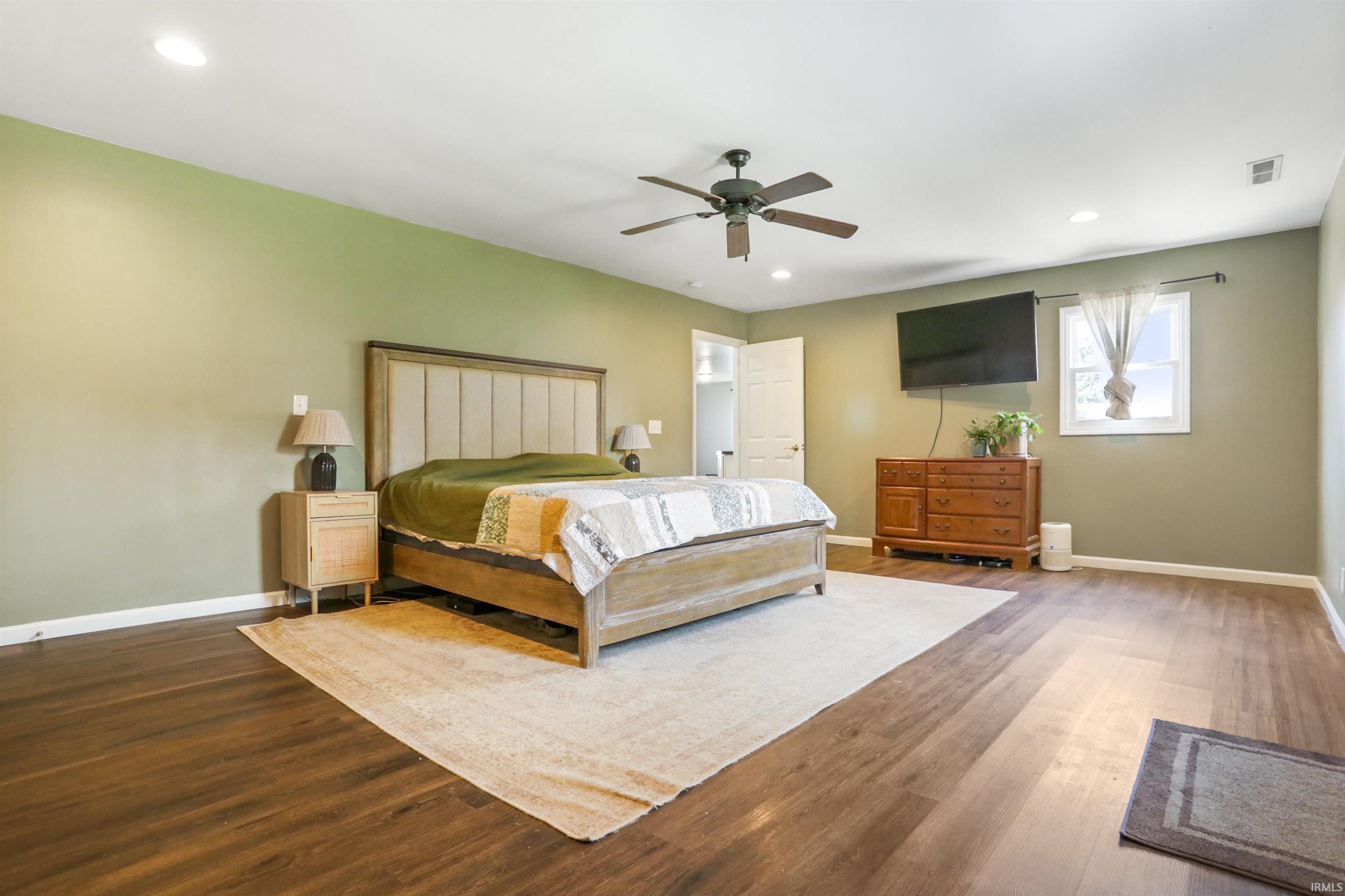 2121 Sheridan Road