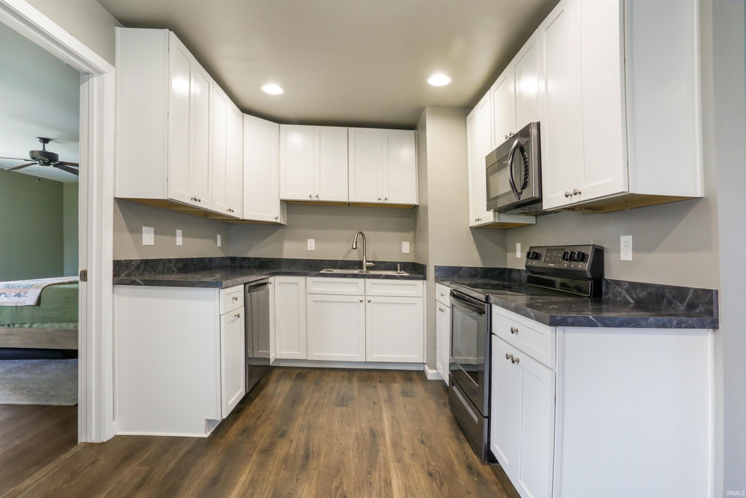 2121 Sheridan Road