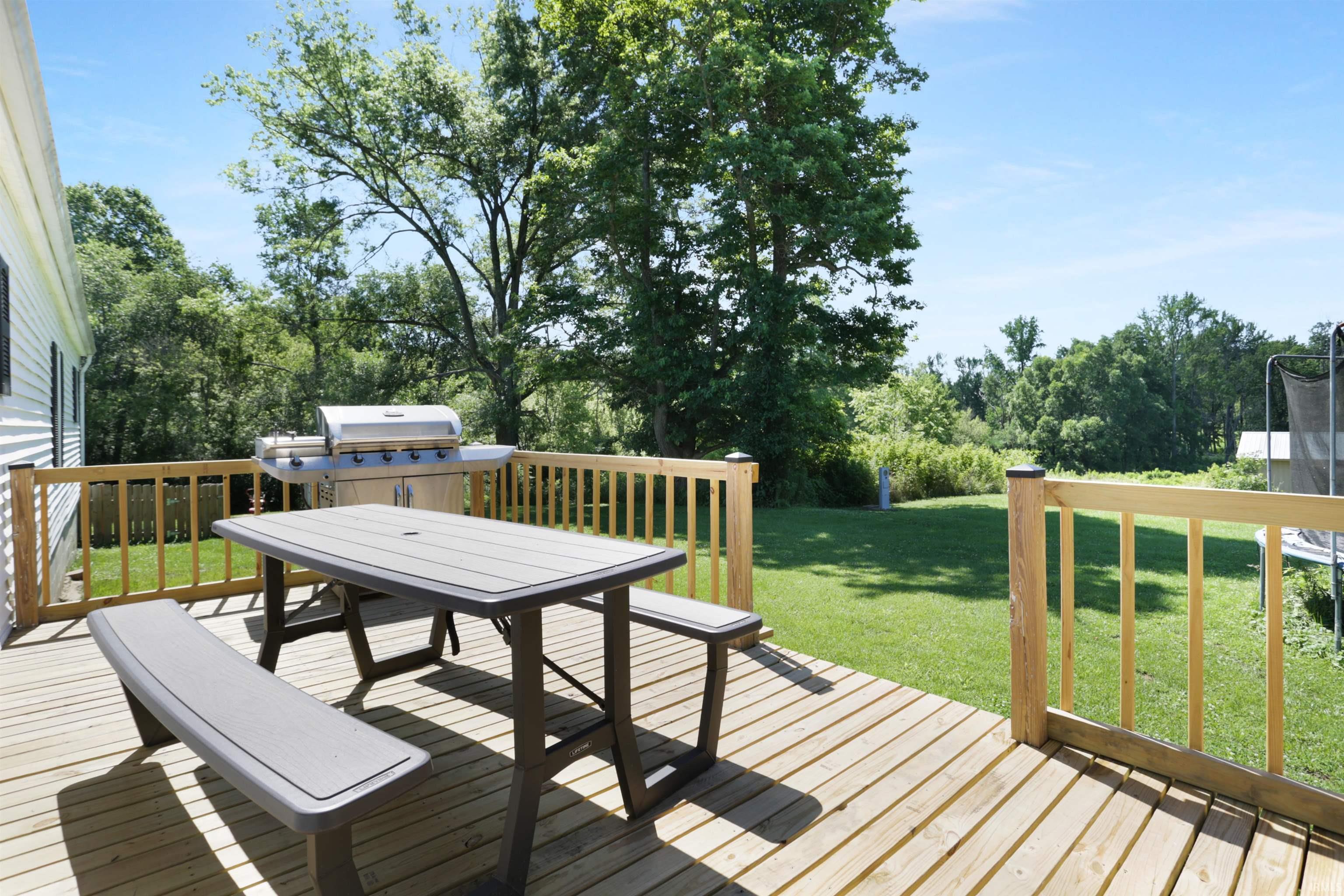 6744 Folsomville Degonia Road