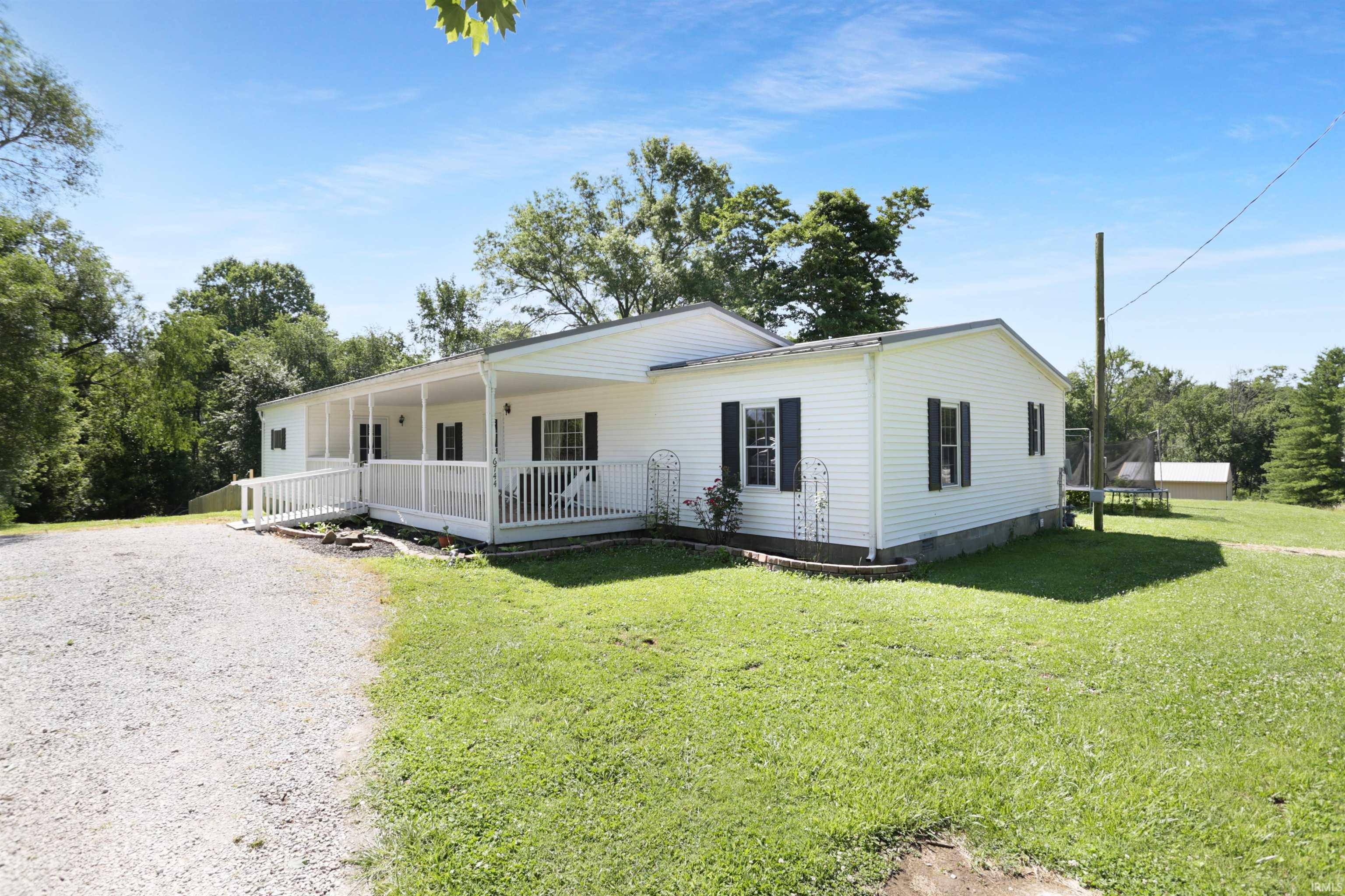 6744 Folsomville Degonia Road