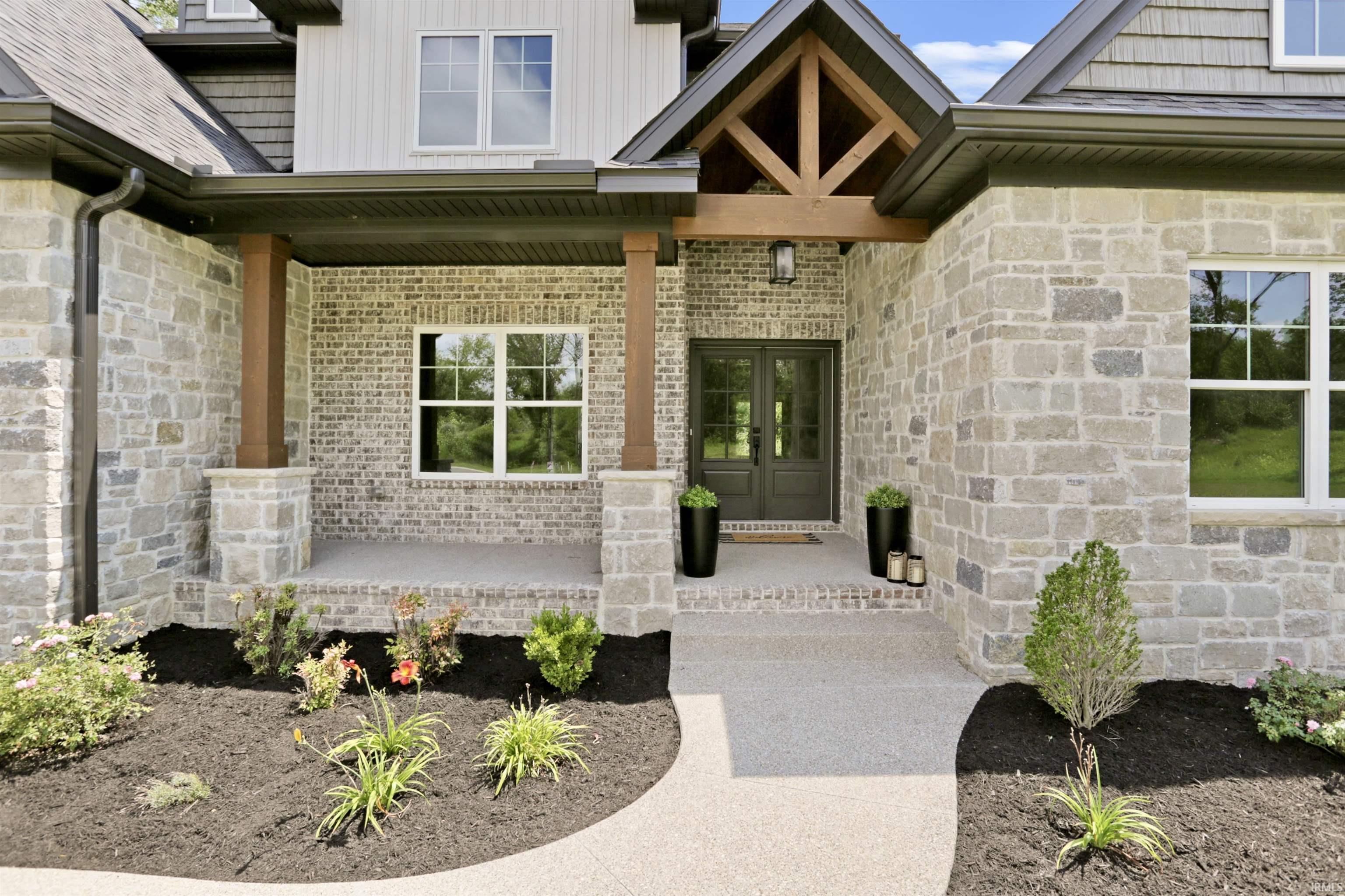 4092 Cottonwood Drive