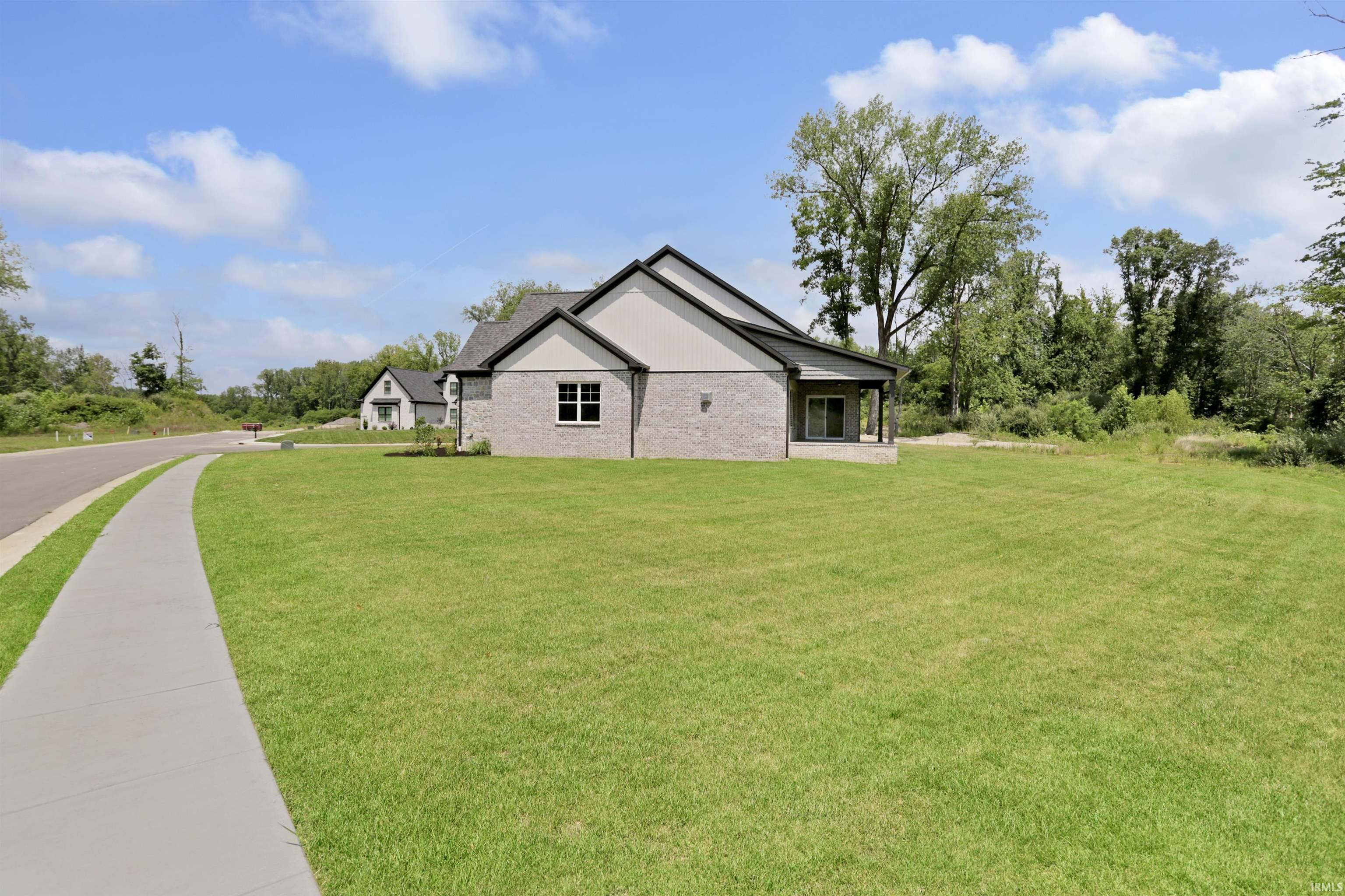 4092 Cottonwood Drive