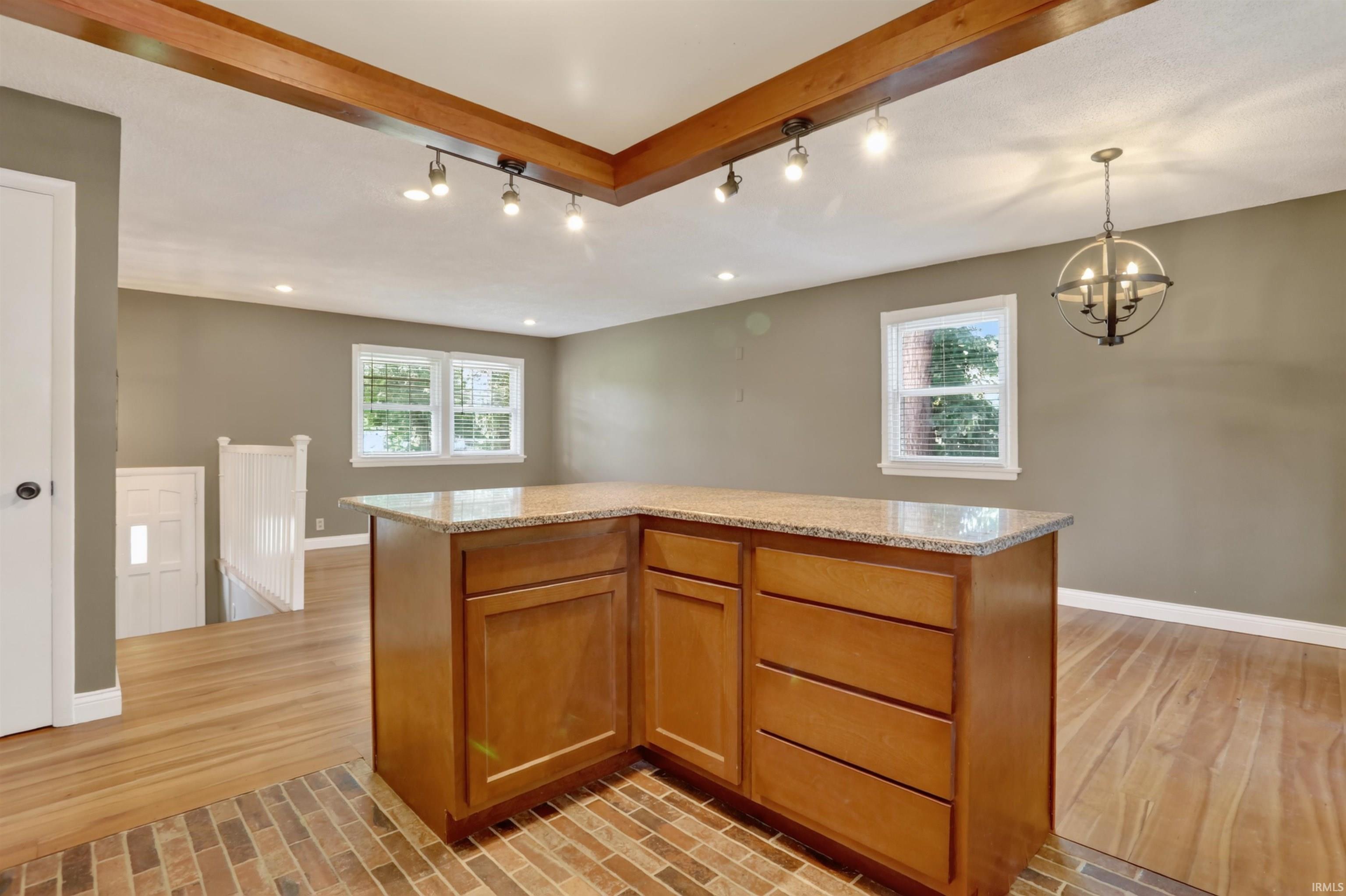 6210 Roger Park Court