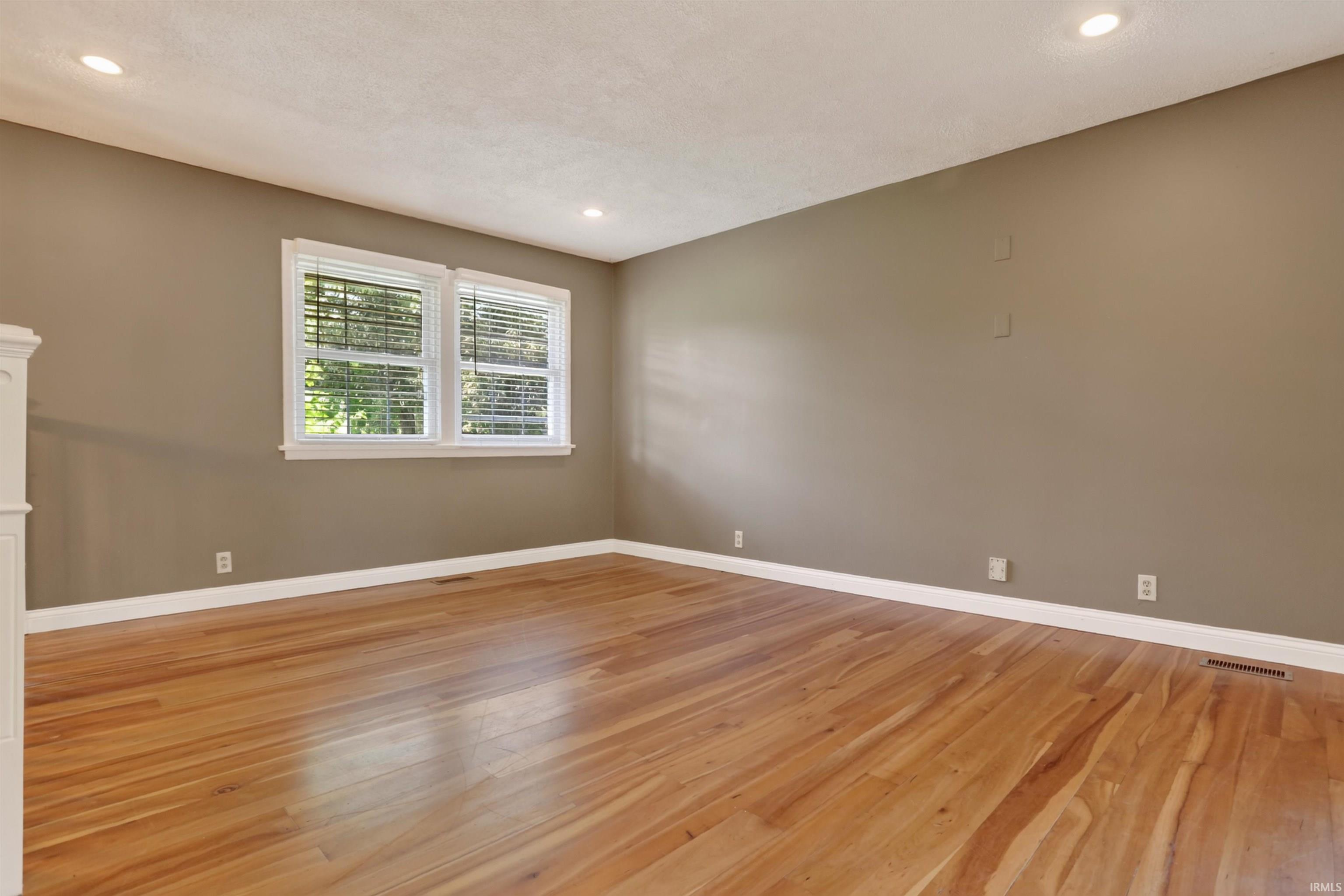 6210 Roger Park Court