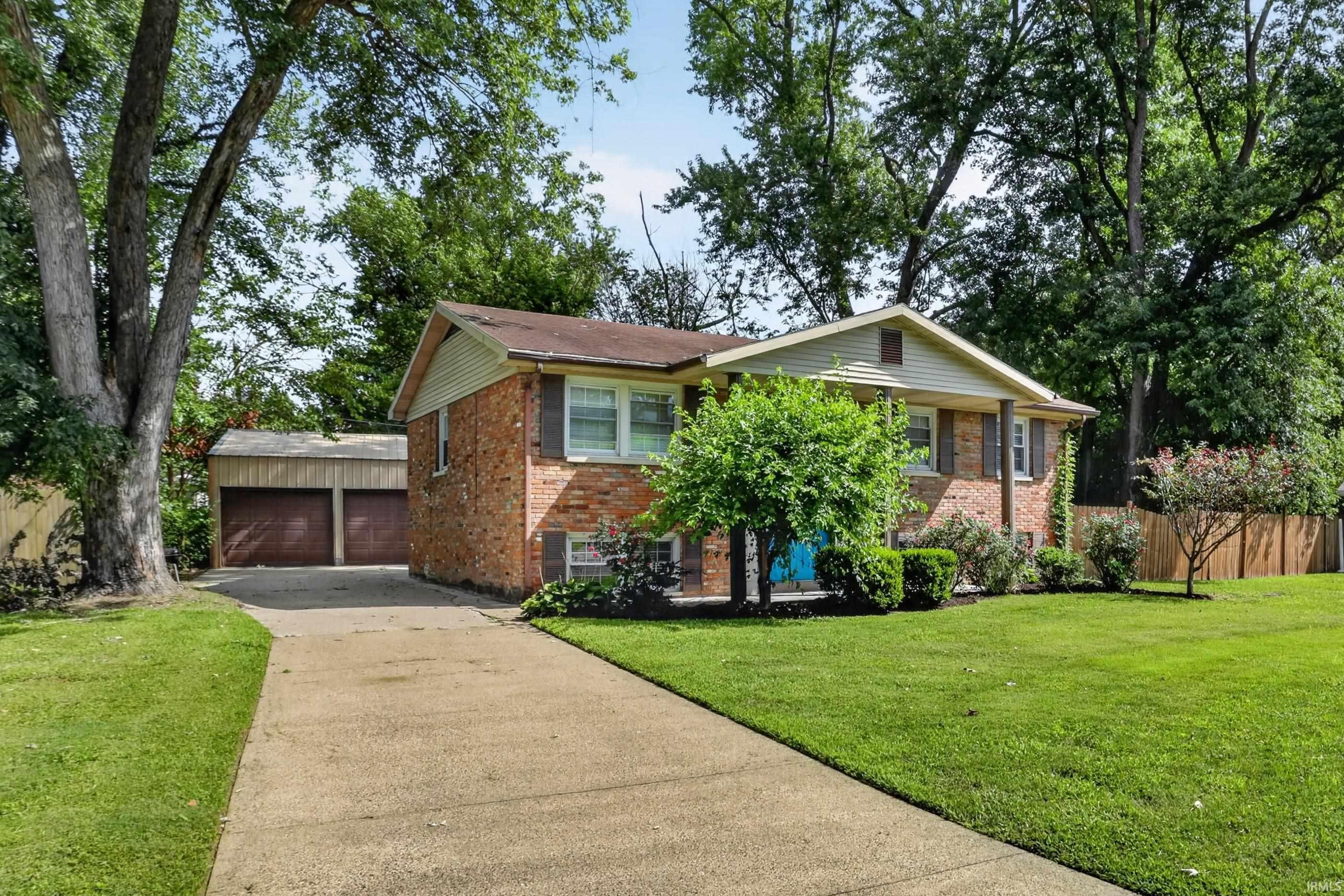 6210 Roger Park Court