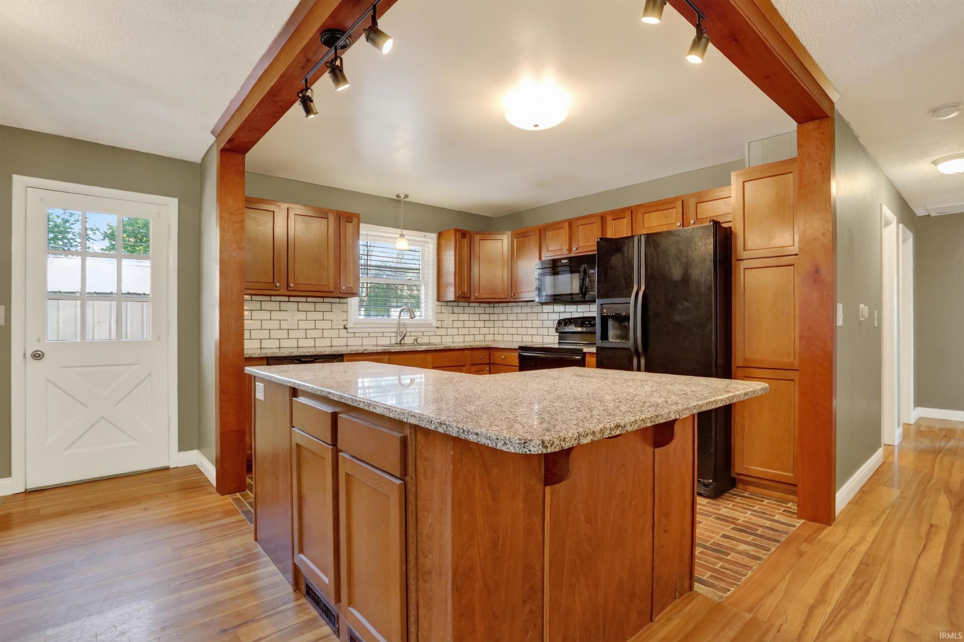 6210 Roger Park Court