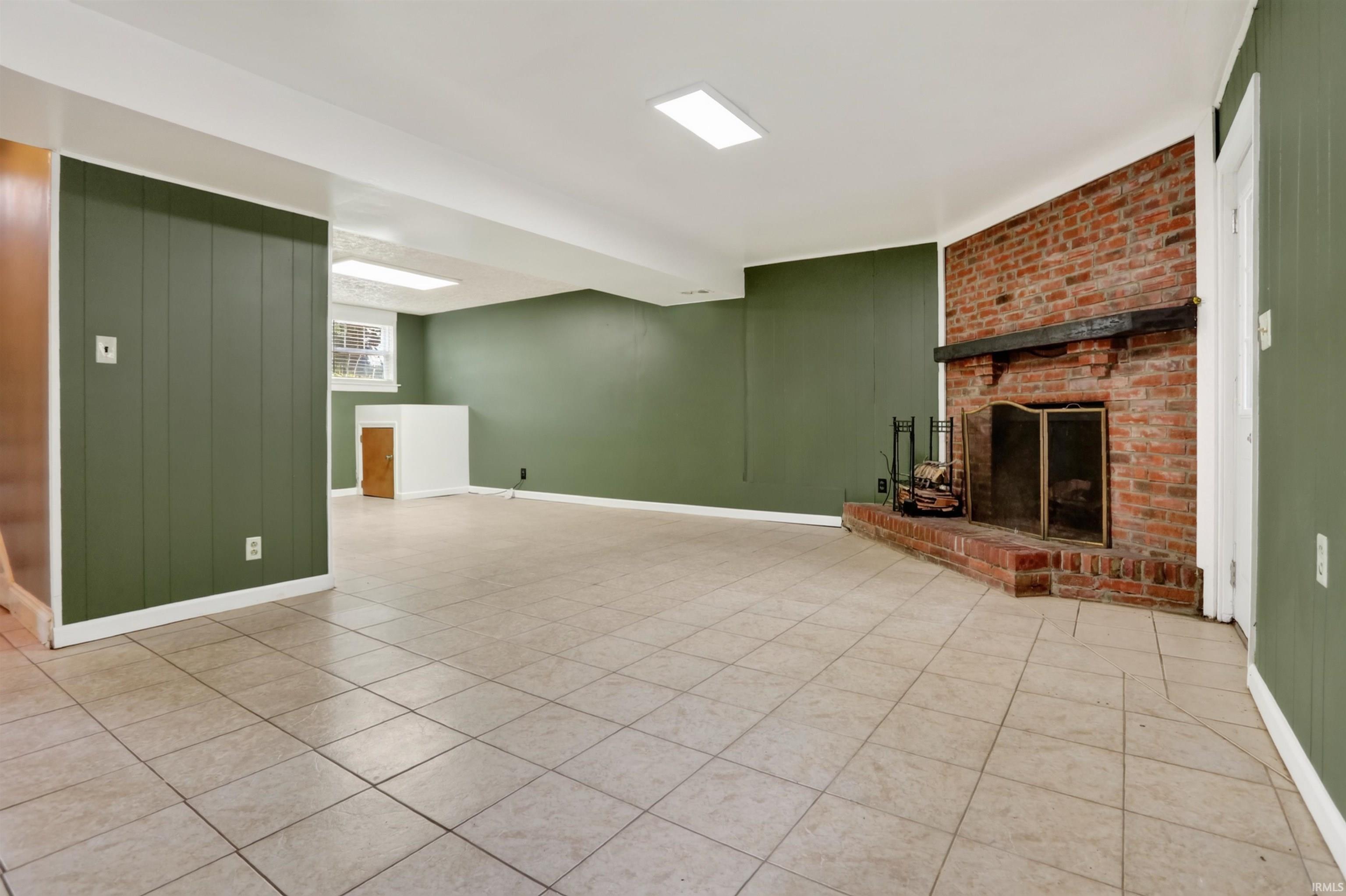 6210 Roger Park Court
