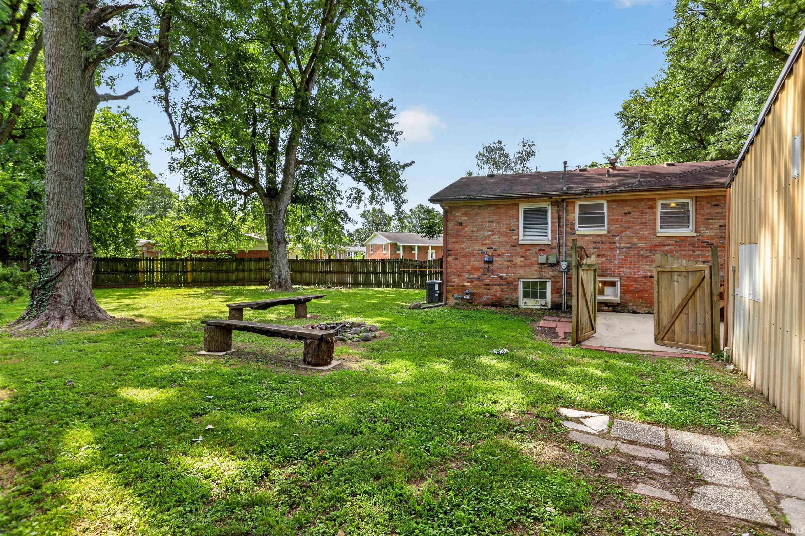 6210 Roger Park Court