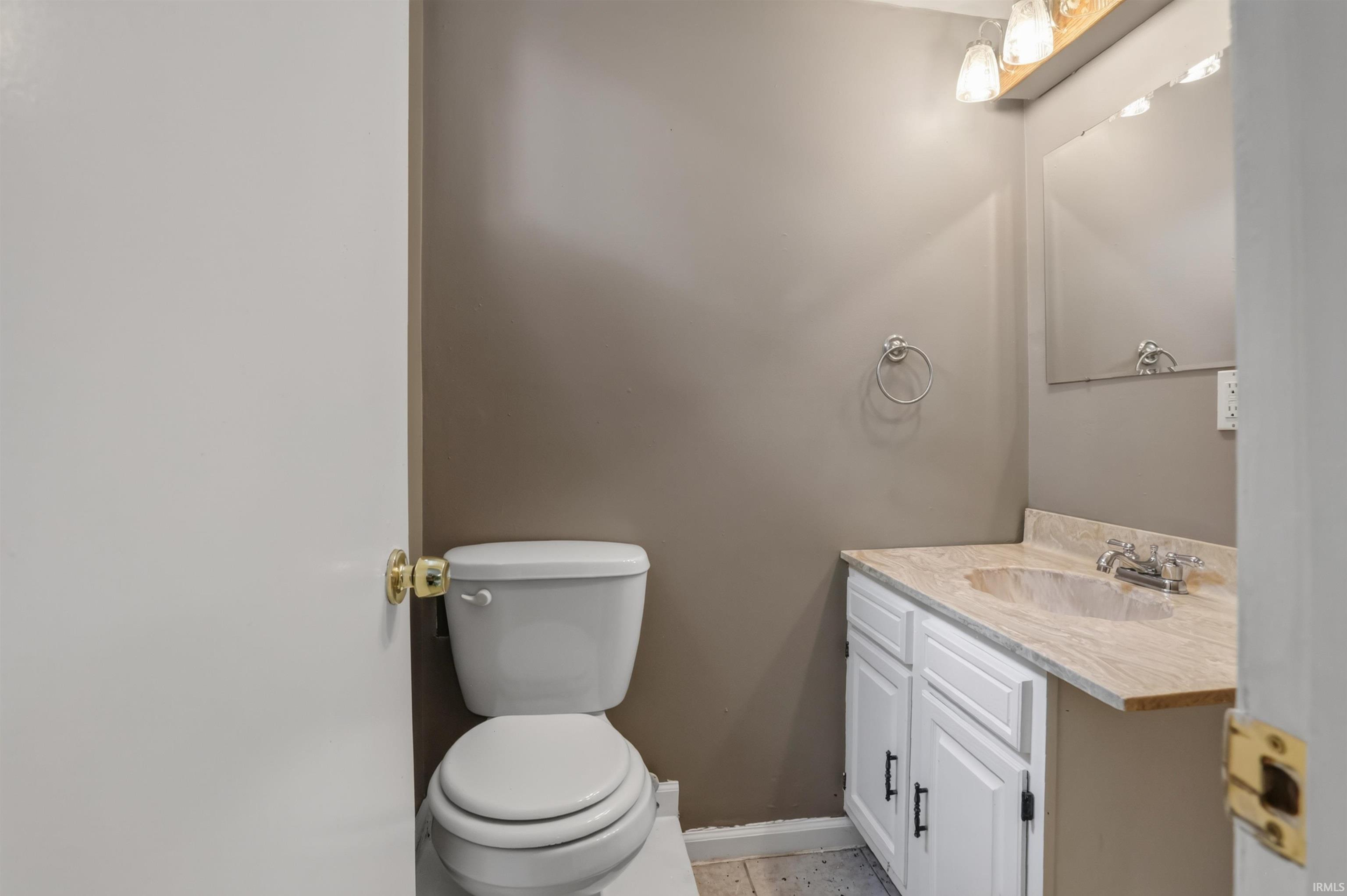 6210 Roger Park Court