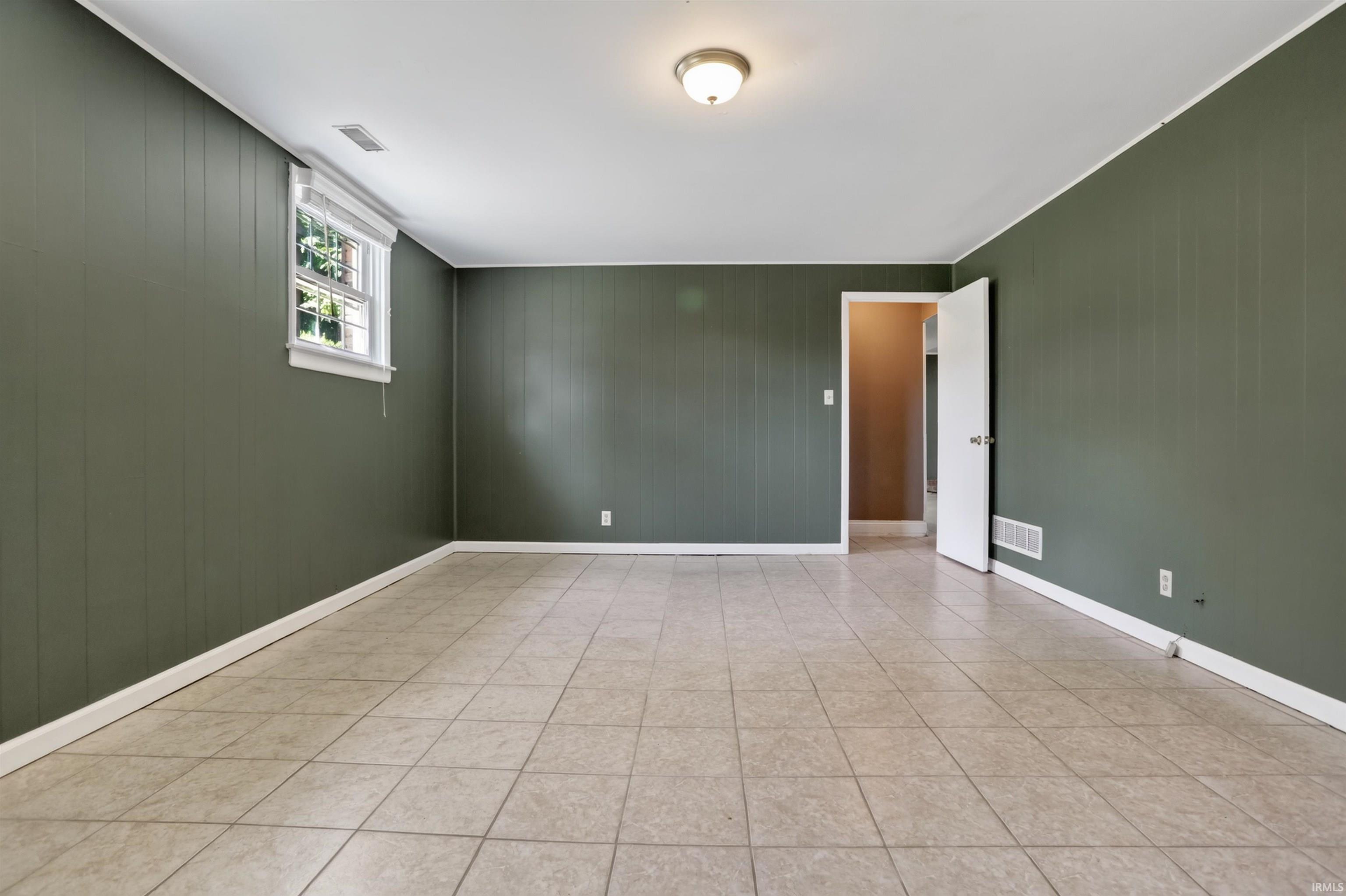 6210 Roger Park Court