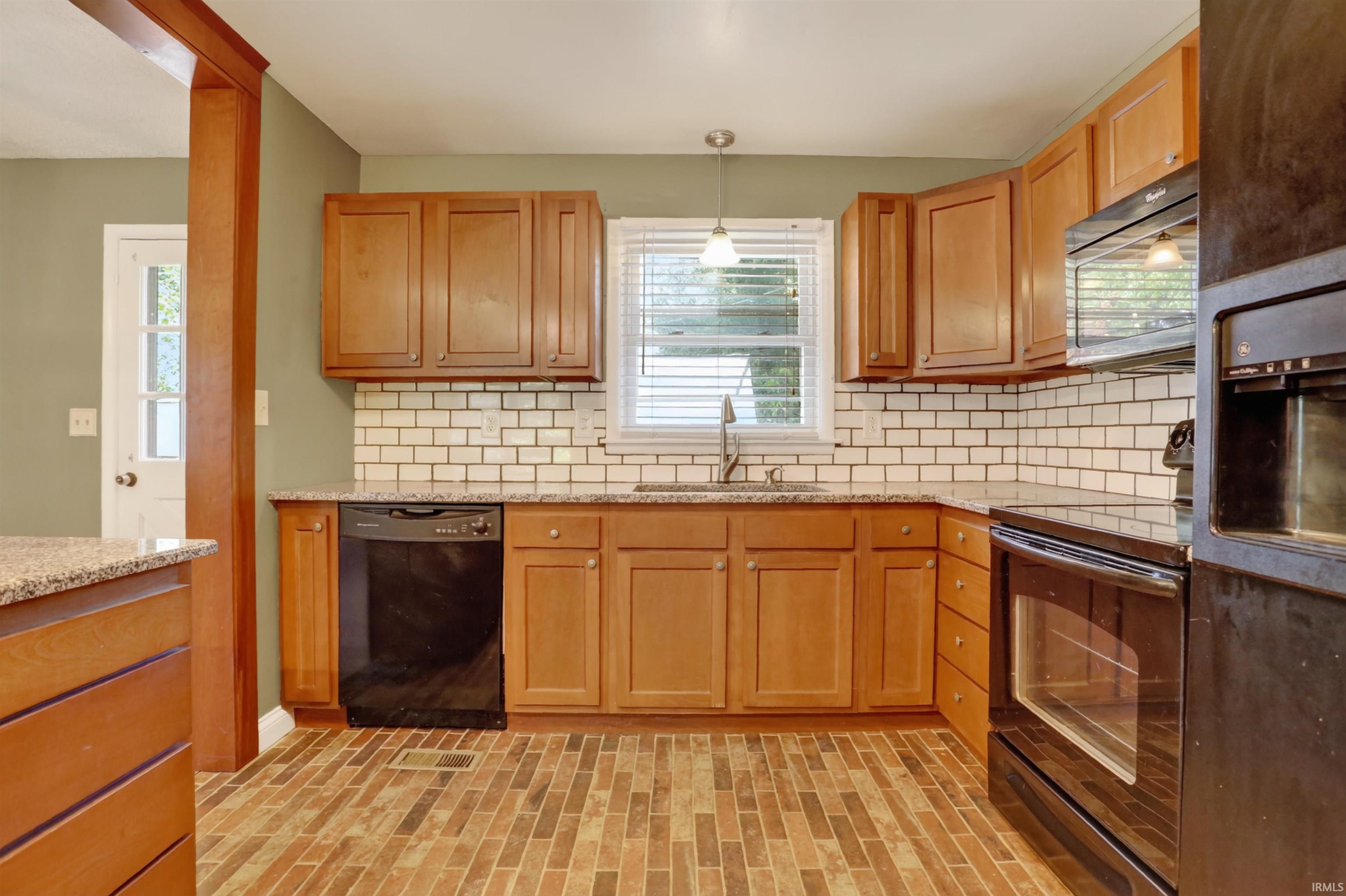6210 Roger Park Court