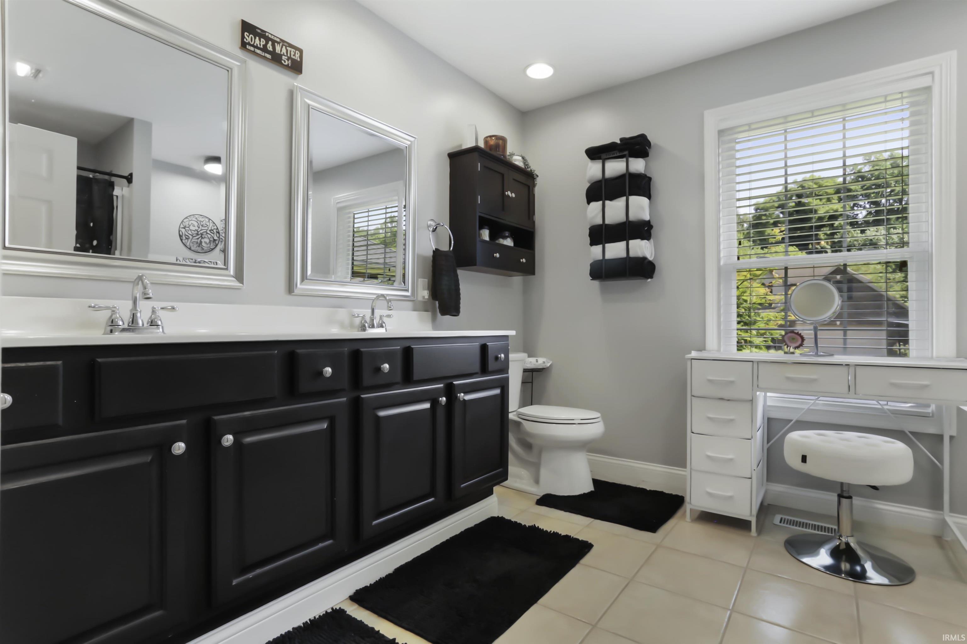 6822 Rosewood Lane