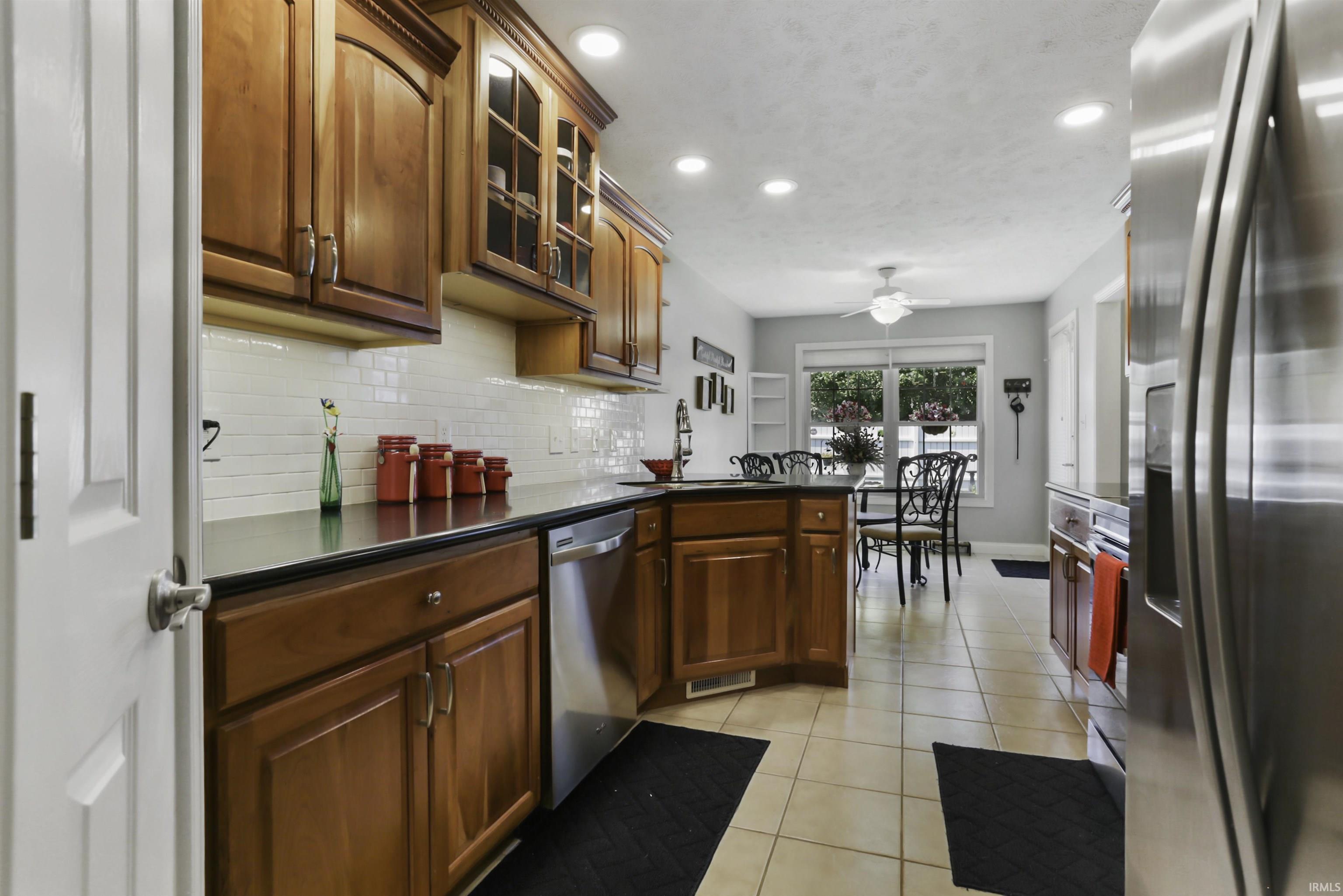6822 Rosewood Lane