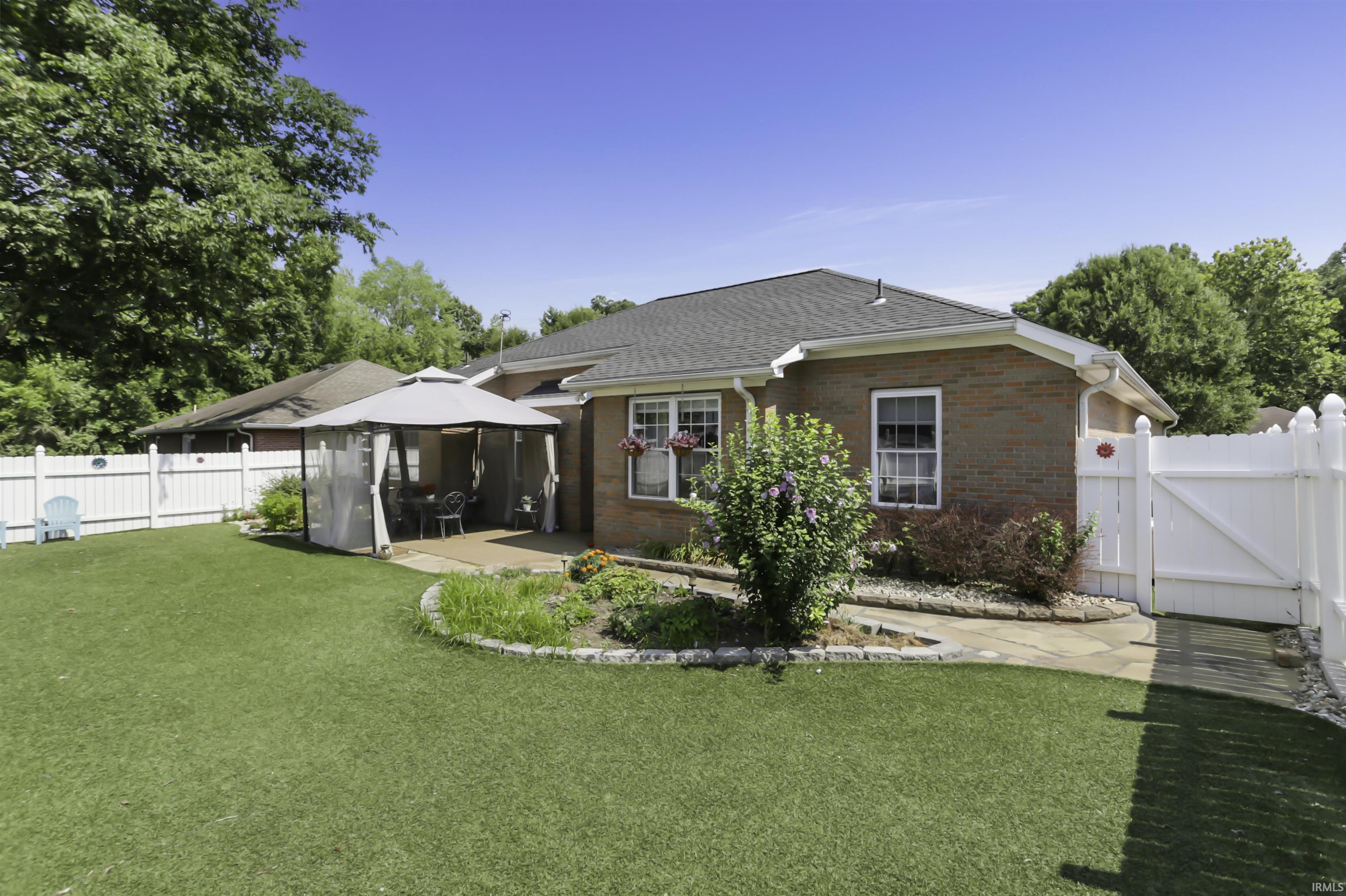 6822 Rosewood Lane