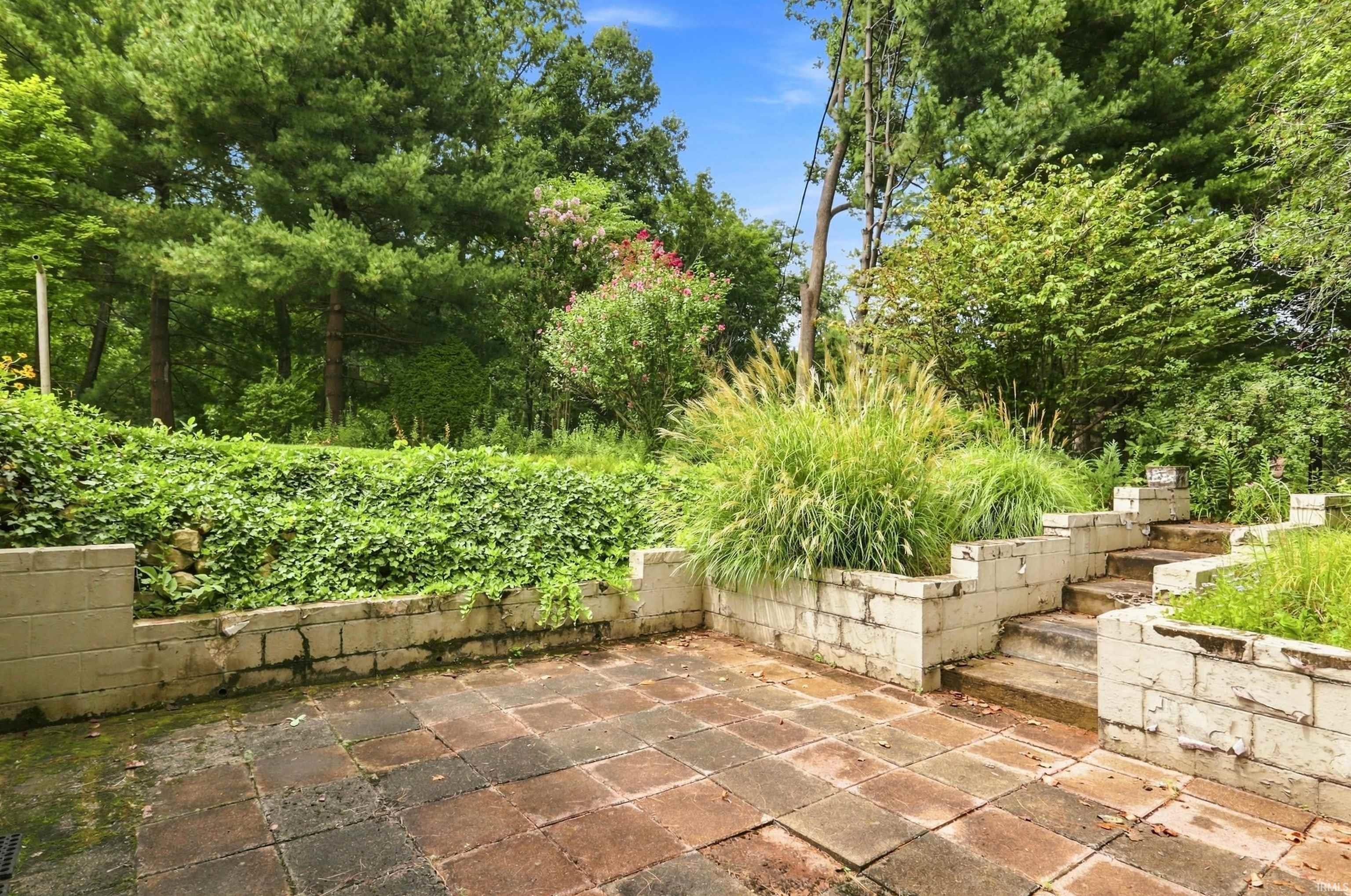318 Westmore Drive