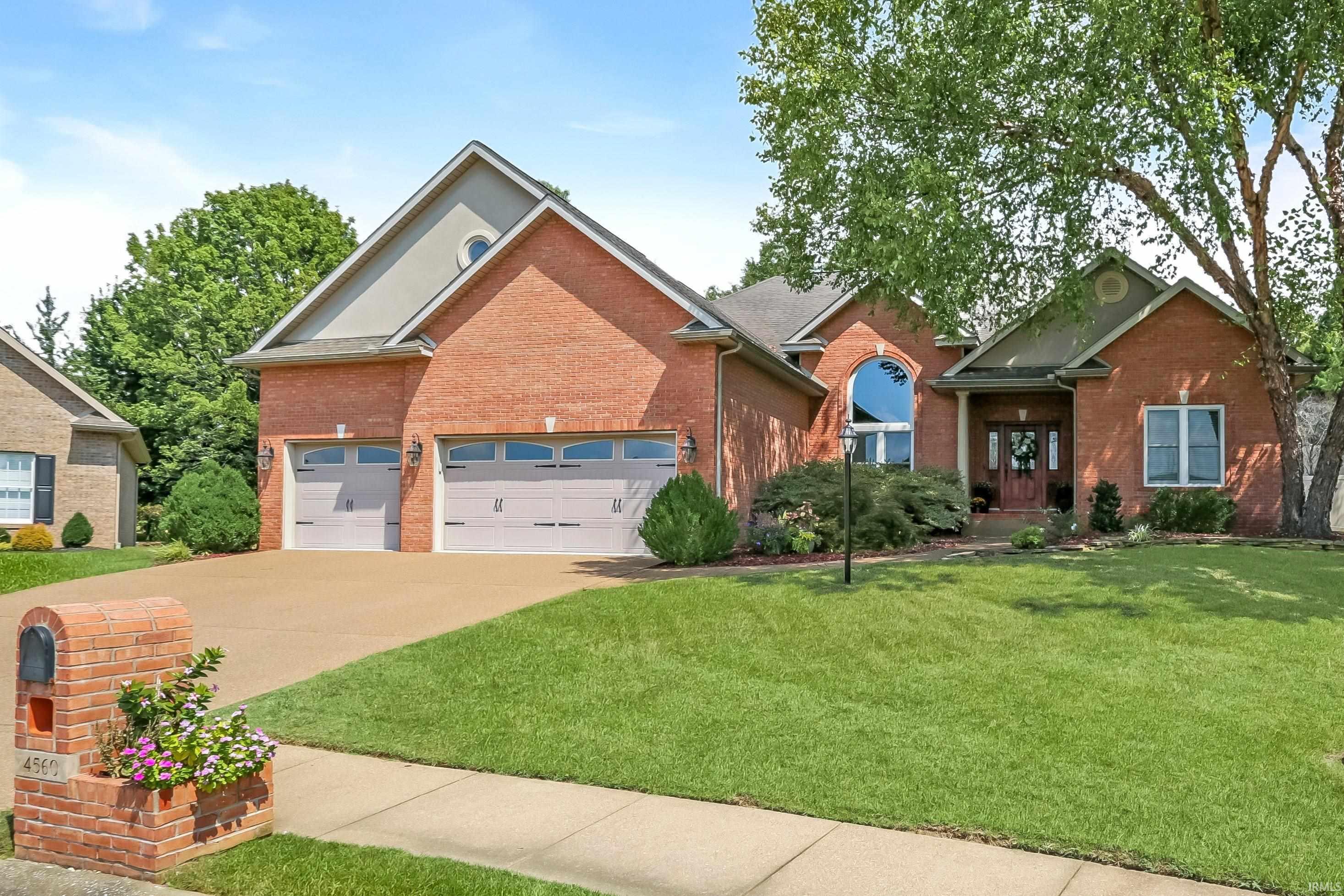 4560 Clint Circle