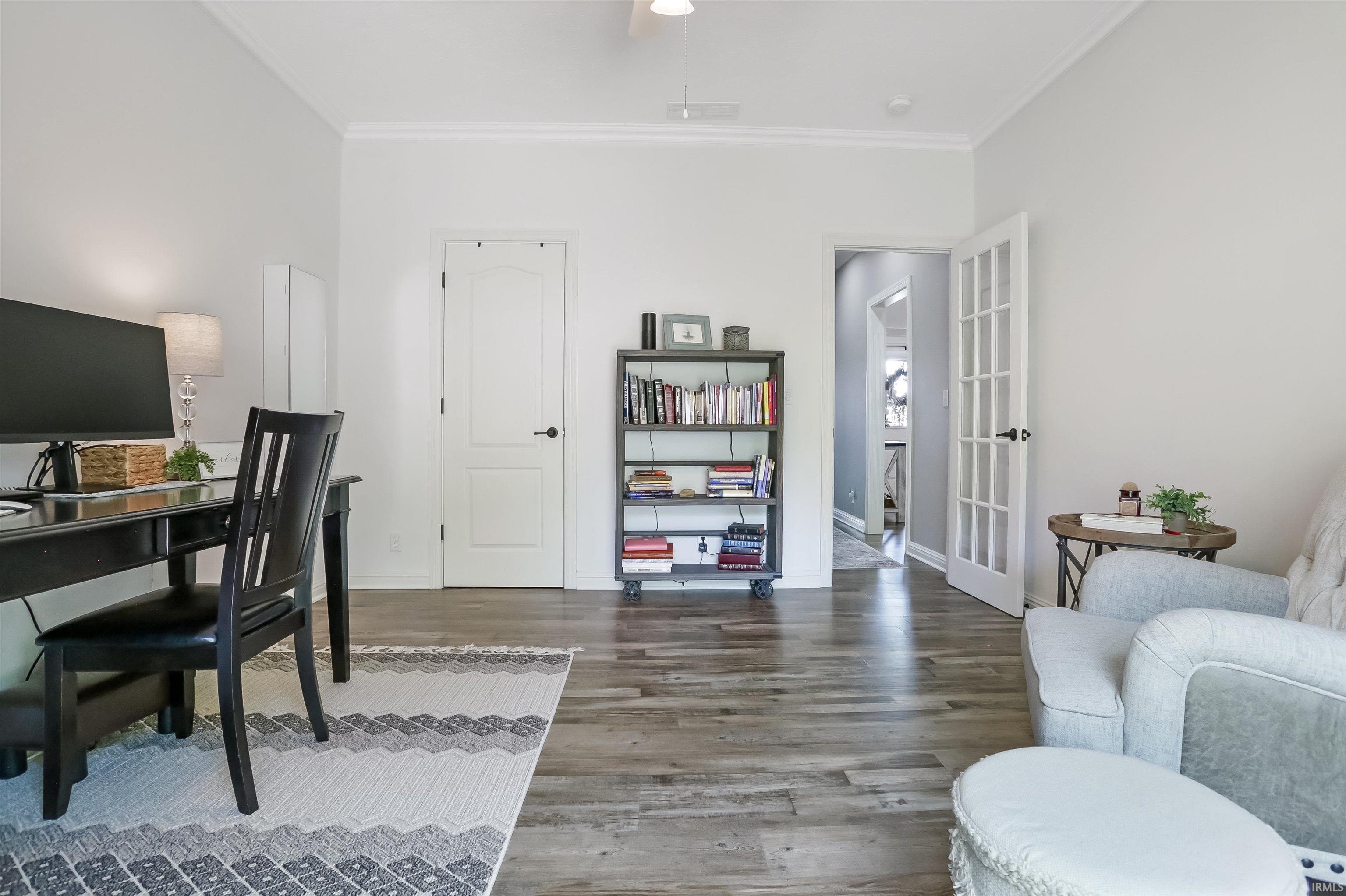 4560 Clint Circle