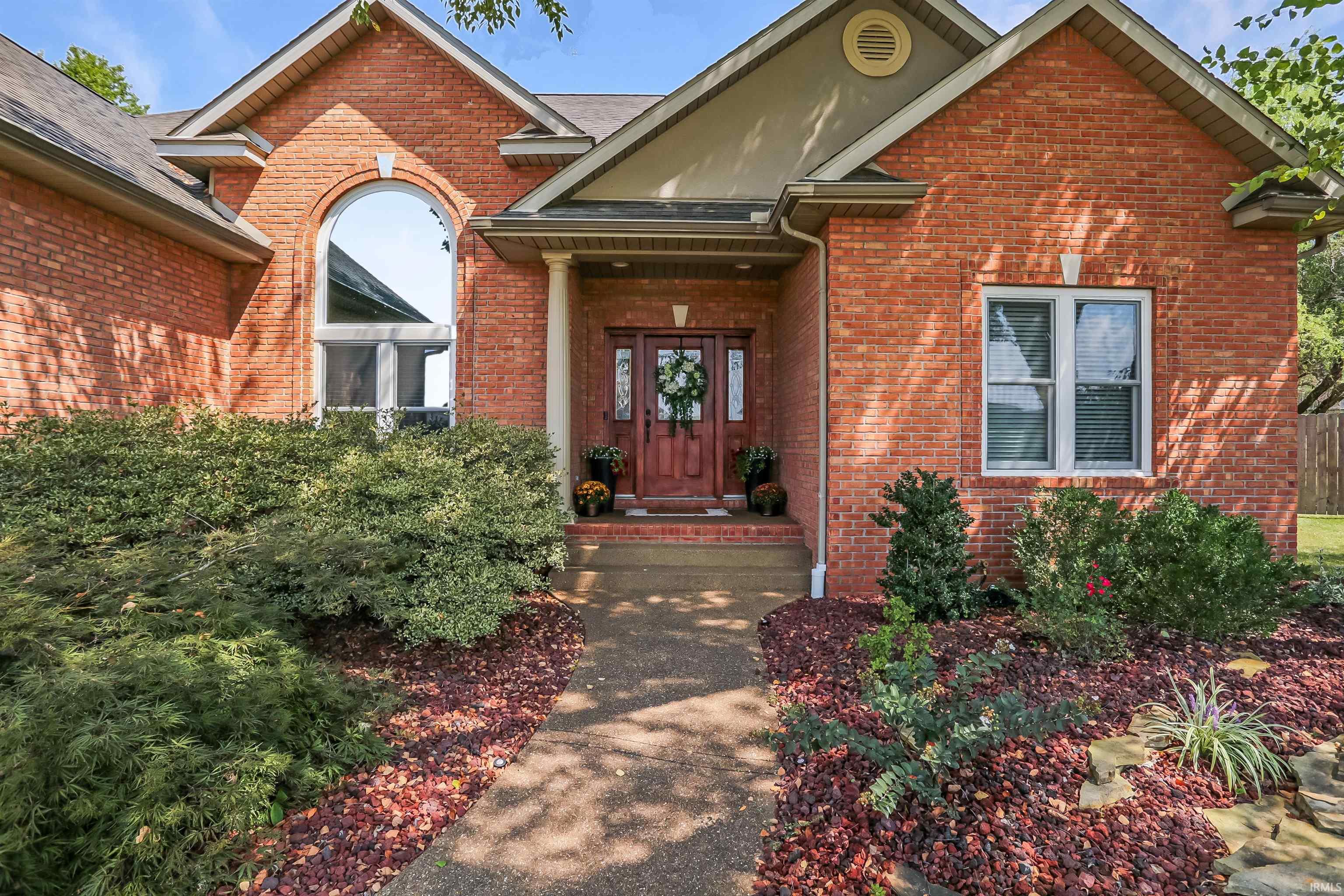 4560 Clint Circle