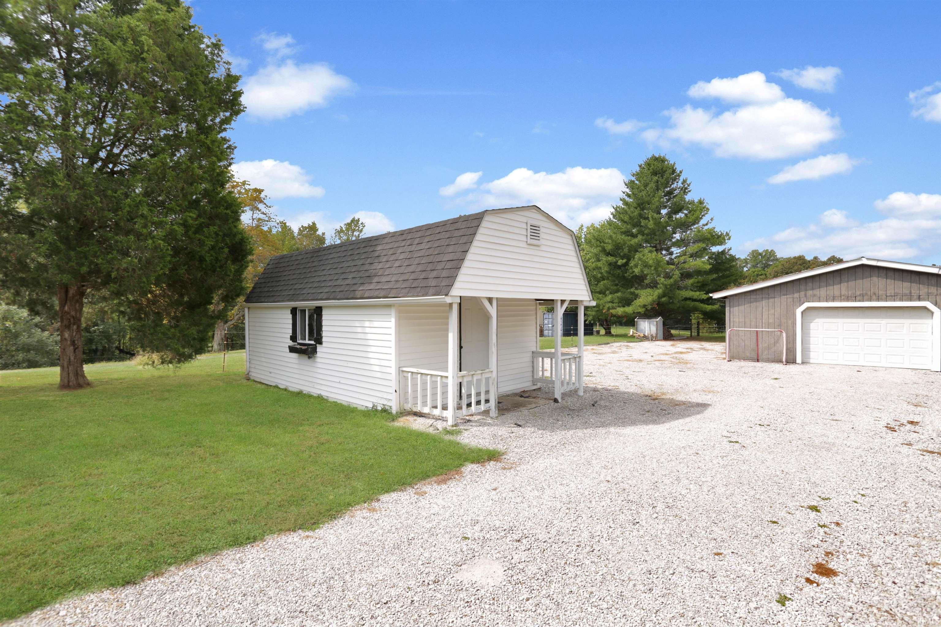 8411 N SR 161 Road