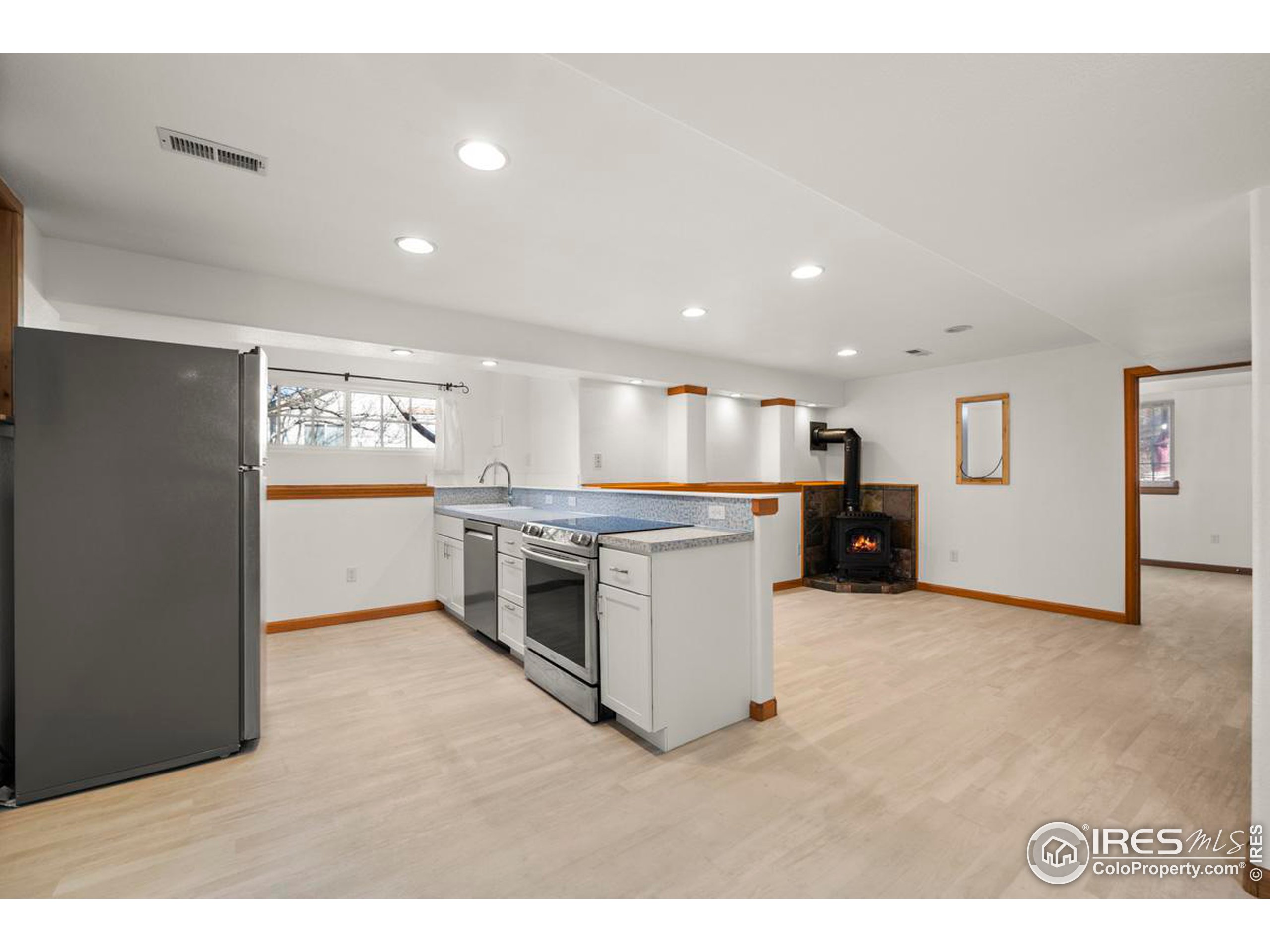 349 Polk Dr