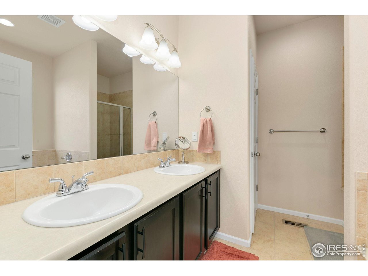 5132 Southern Cross Ln B