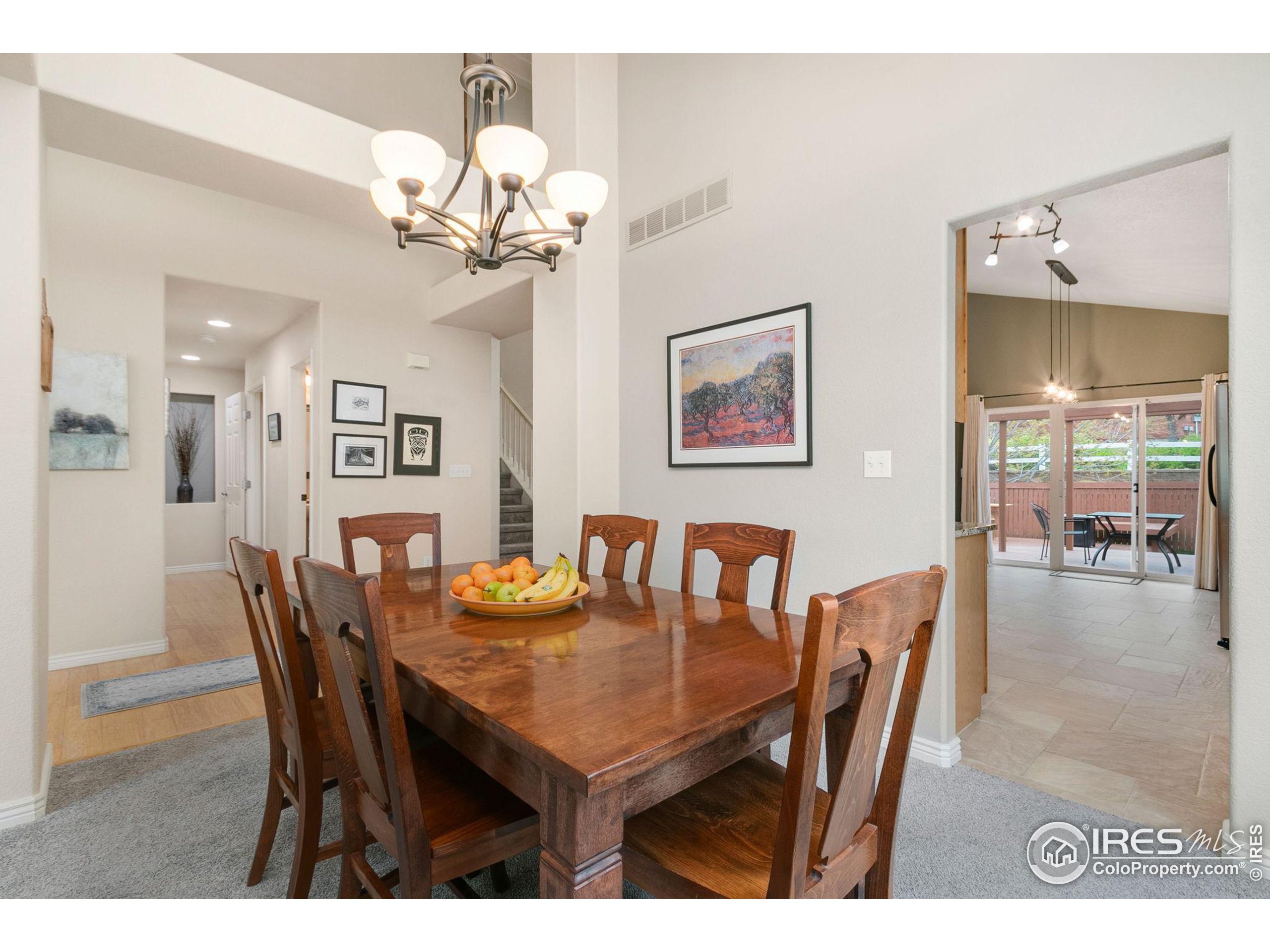 3890 Foothills Dr
