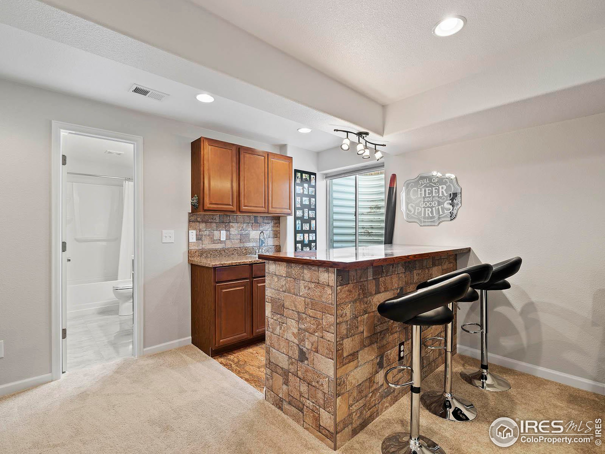 1205 Button Rock Dr