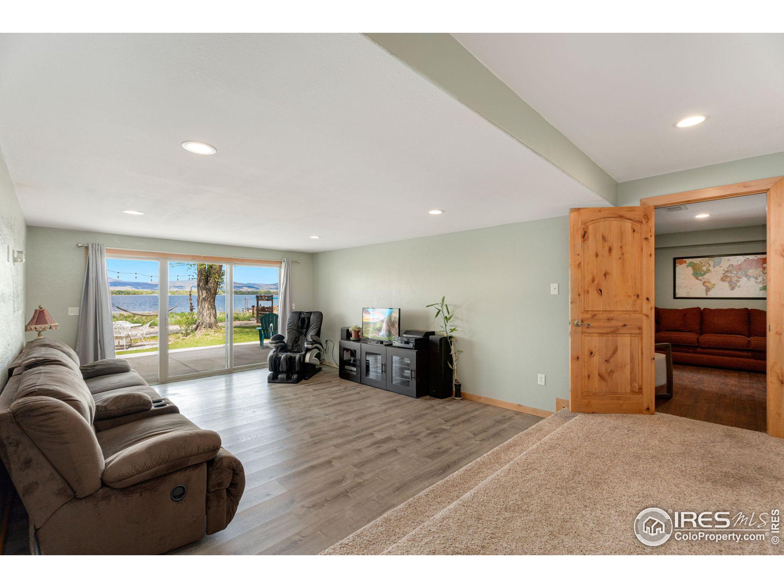 2713 Valley Oak Dr