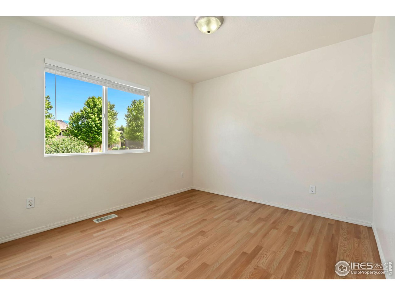 3414 Sheltered Harbor Dr