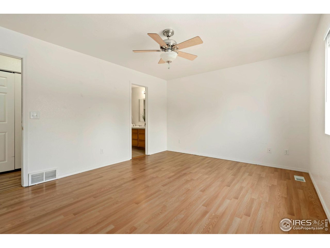 3414 Sheltered Harbor Dr