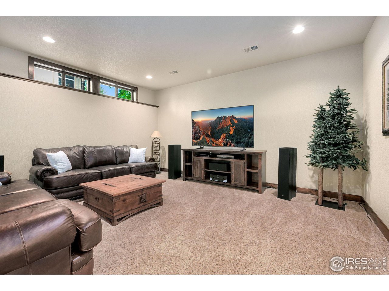 8731 Longs Peak Cir