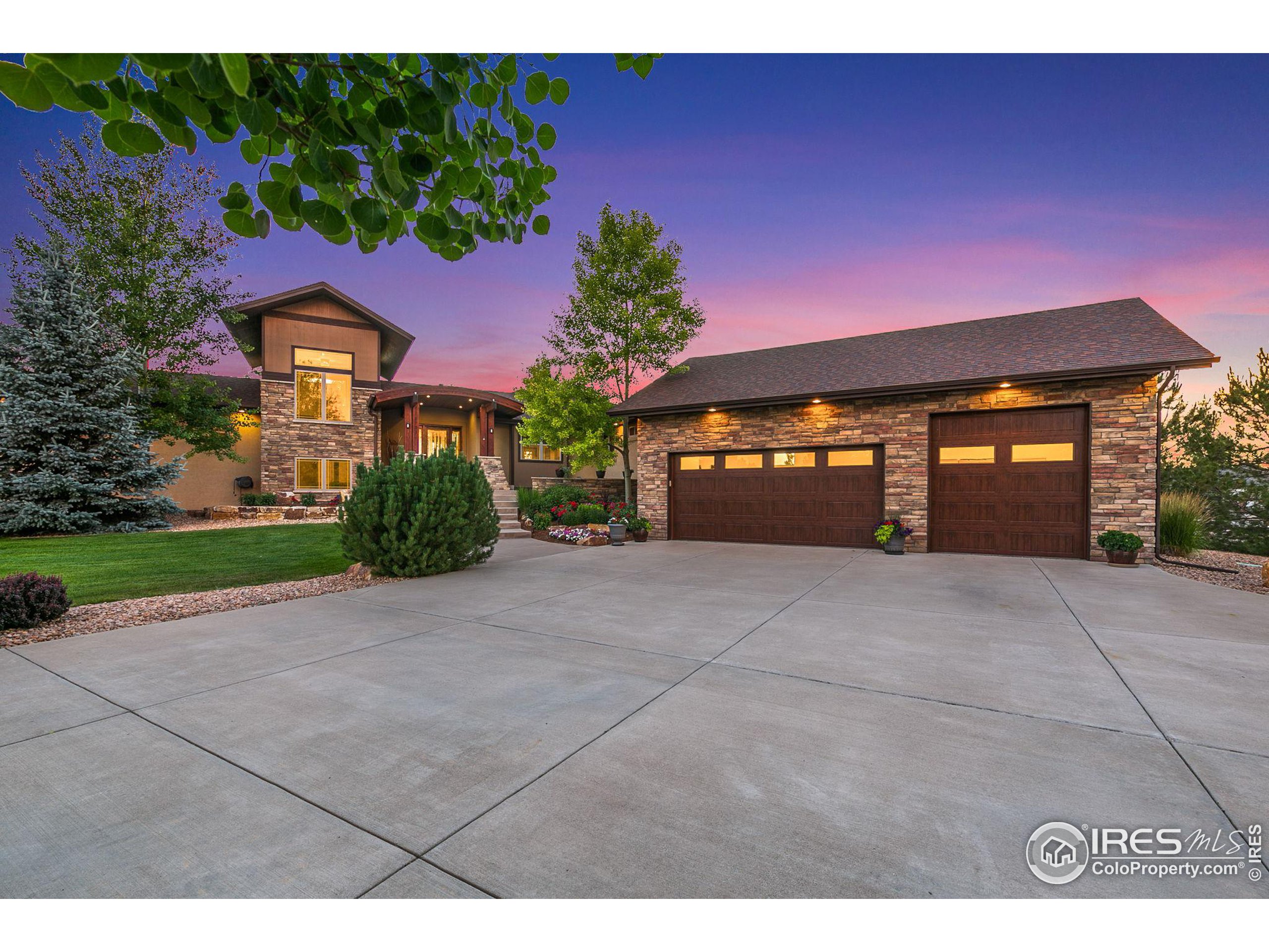 8731 Longs Peak Cir