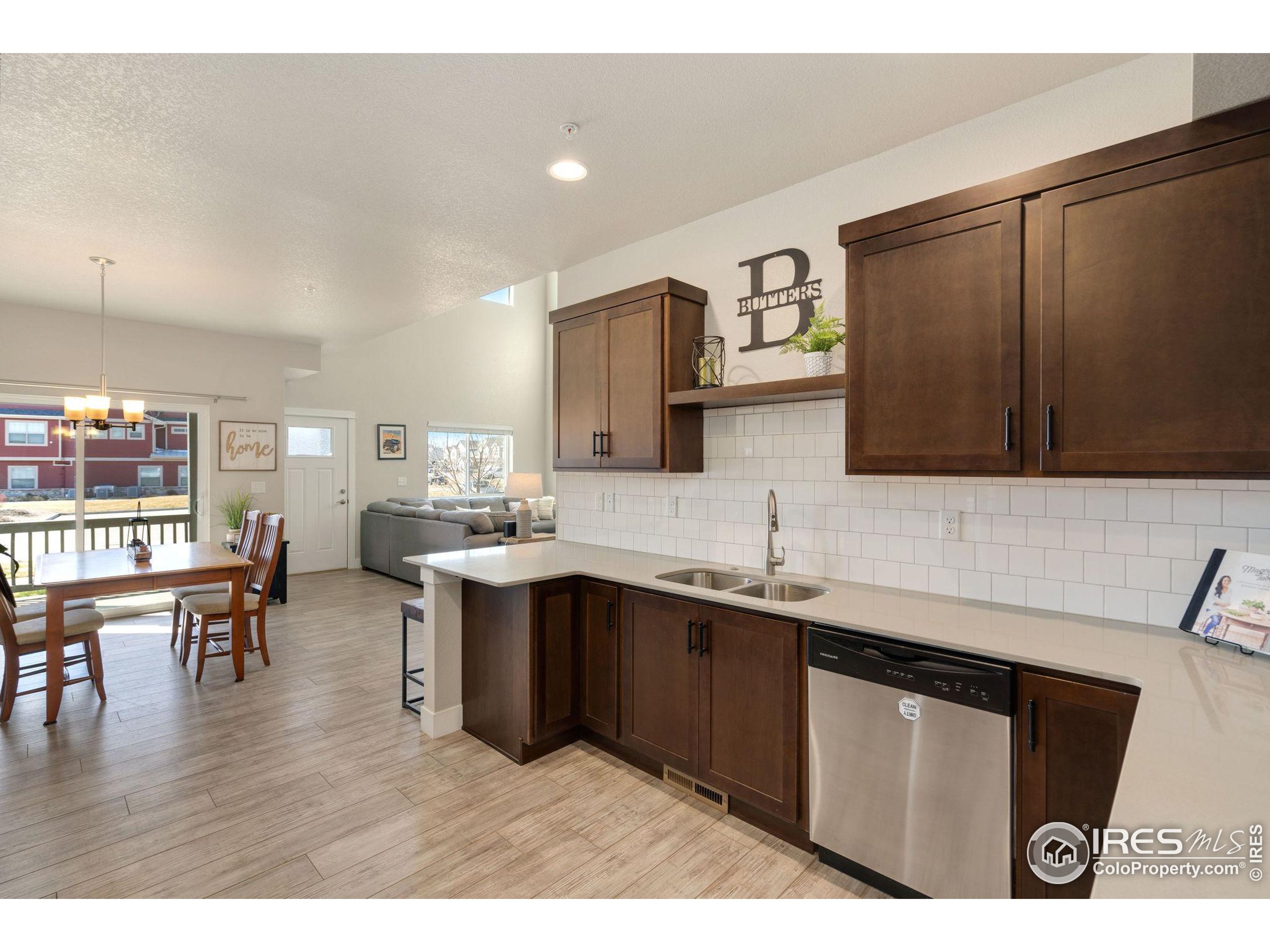 4147 Crittenton Ln 4