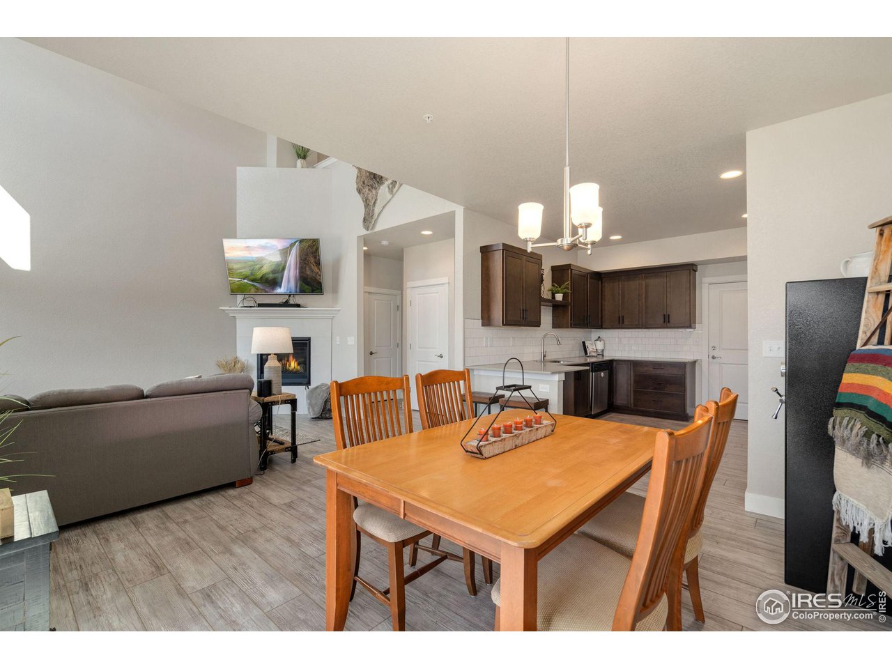 4147 Crittenton Ln 4