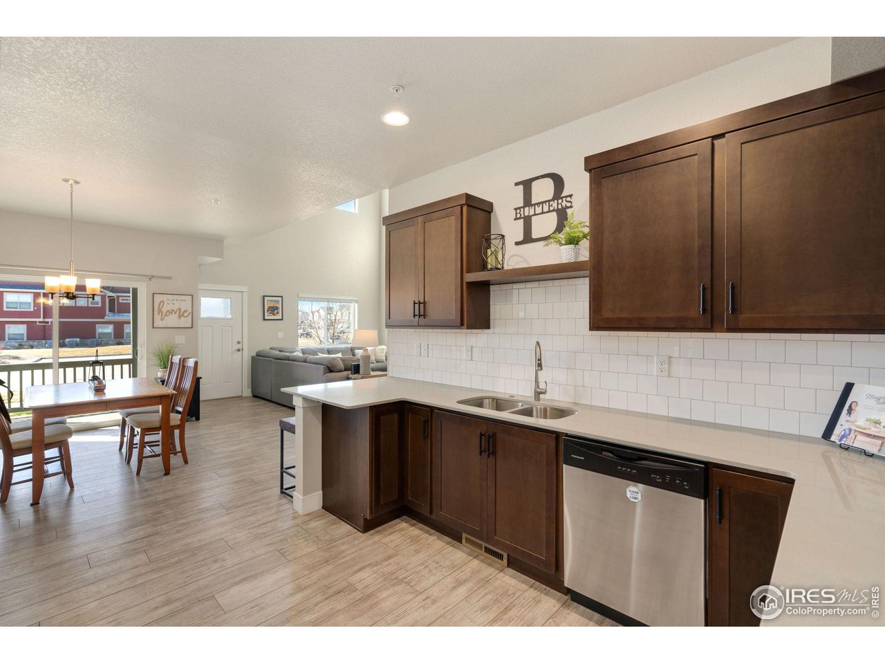 4147 Crittenton Ln 4