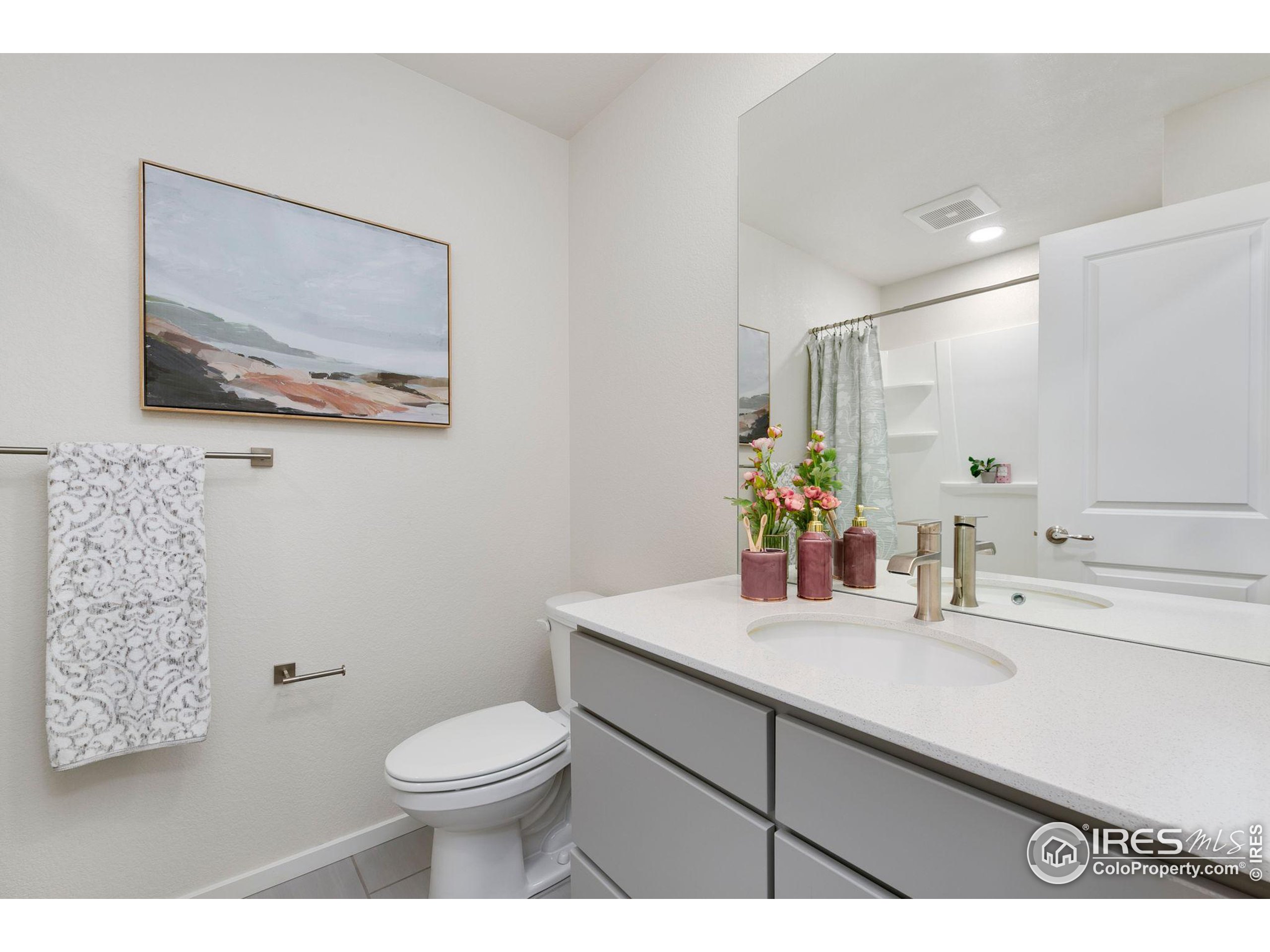 5240 Rendezvous Pkwy