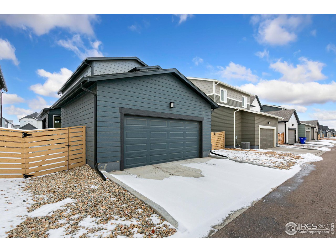 5240 Rendezvous Pkwy