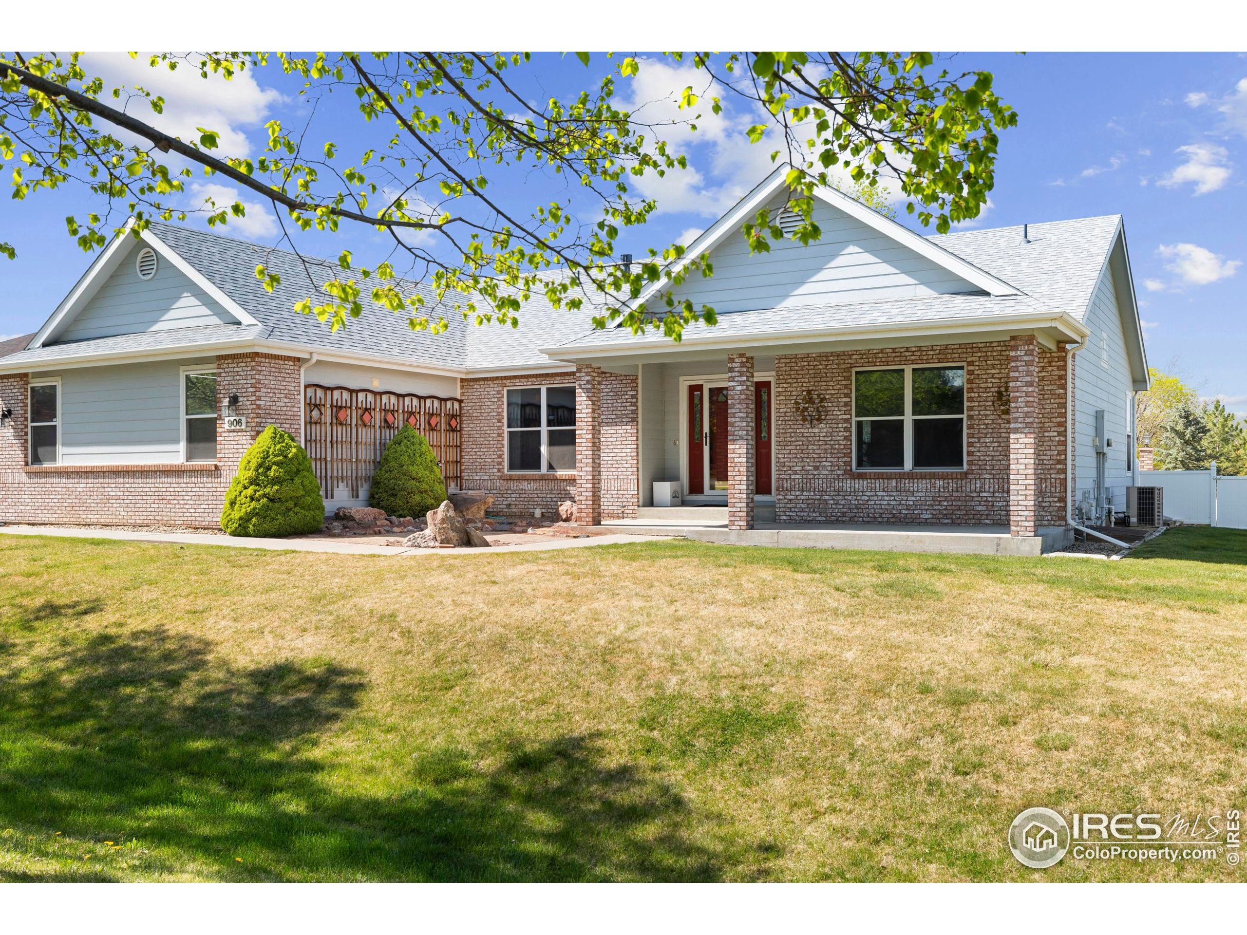906 Province Rd