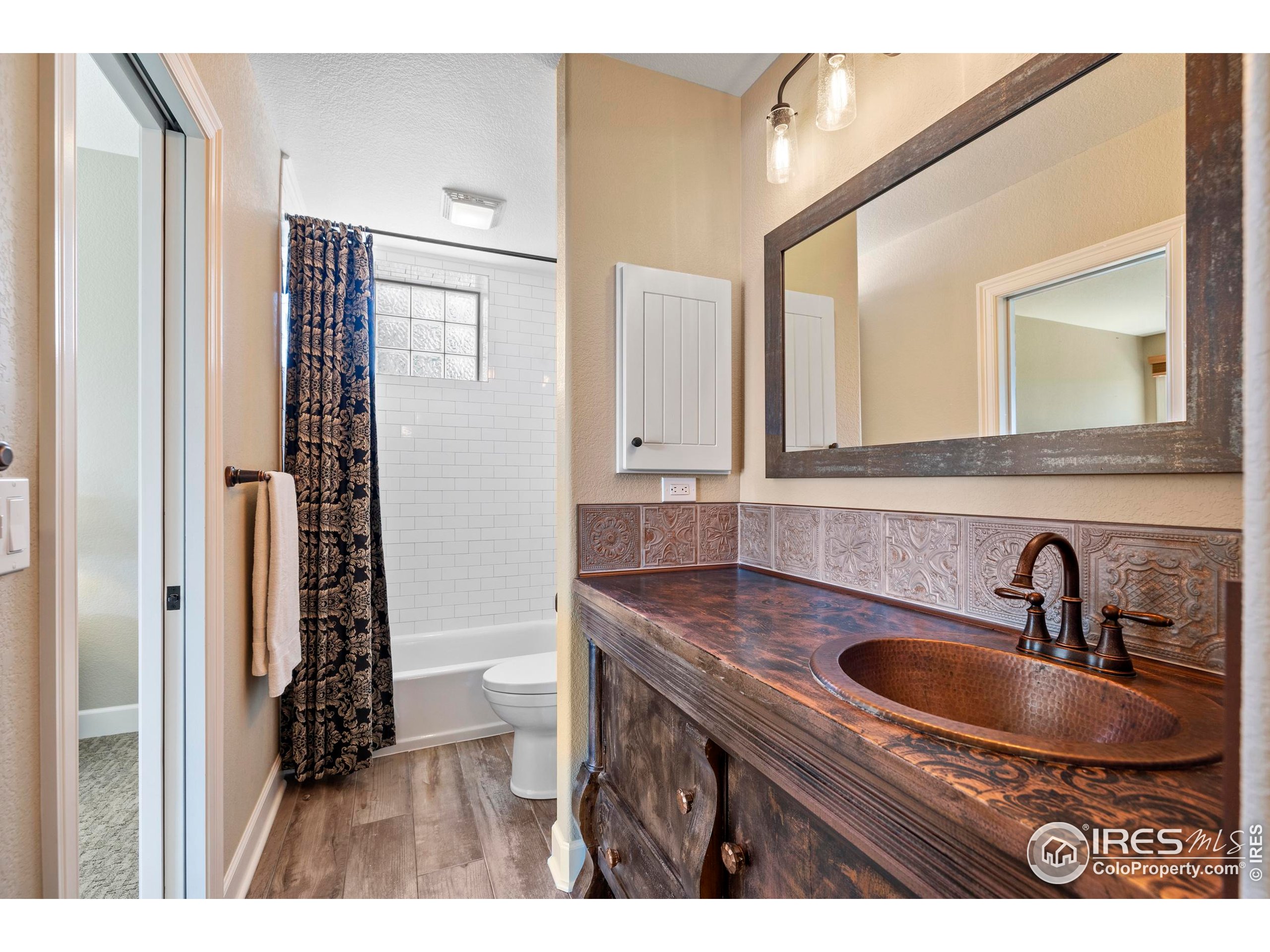 793 Richards Lake Rd