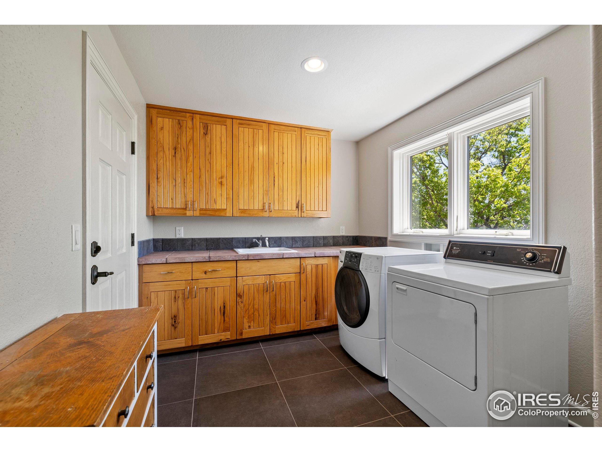 793 Richards Lake Rd