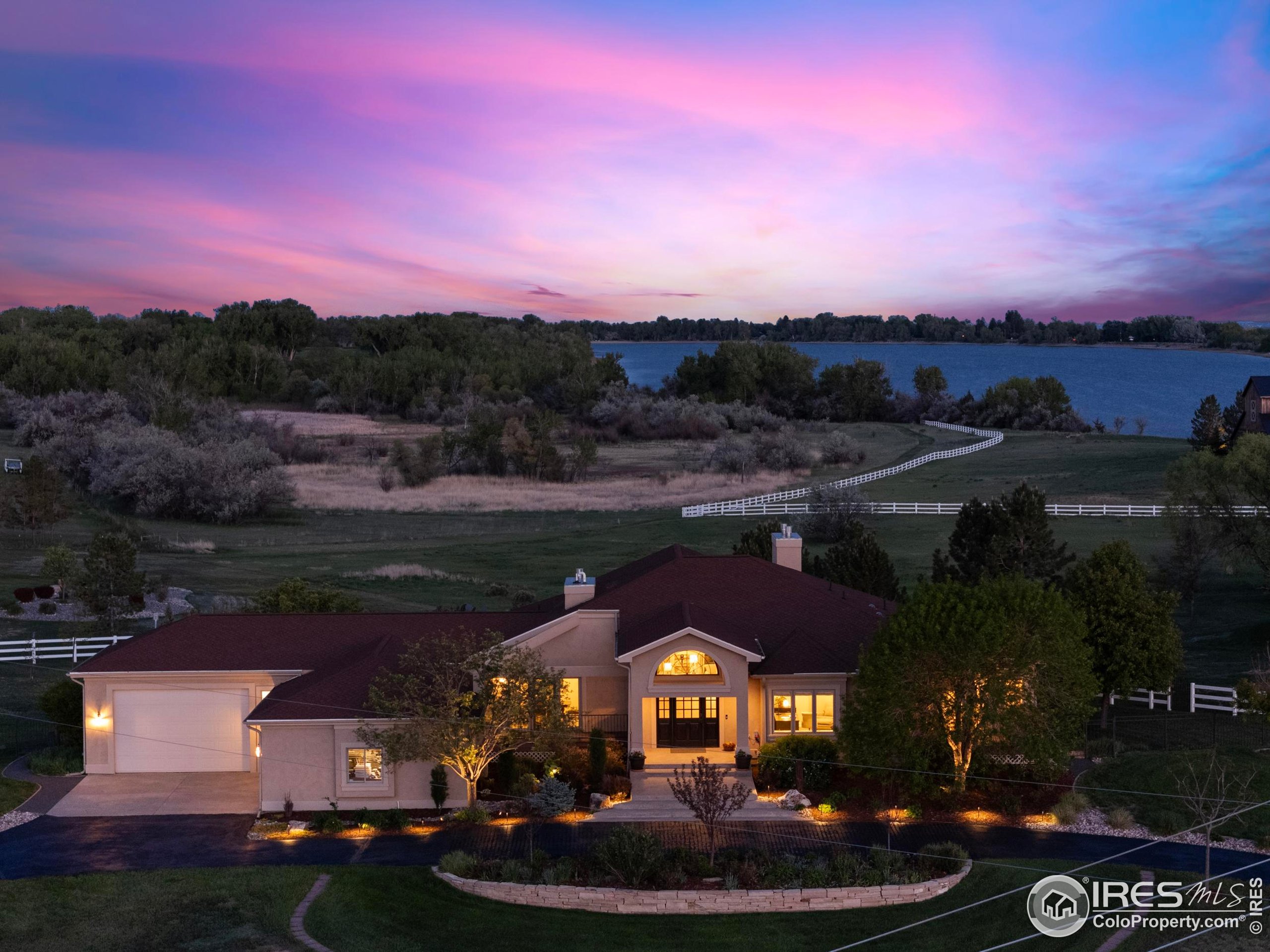 793 Richards Lake Rd