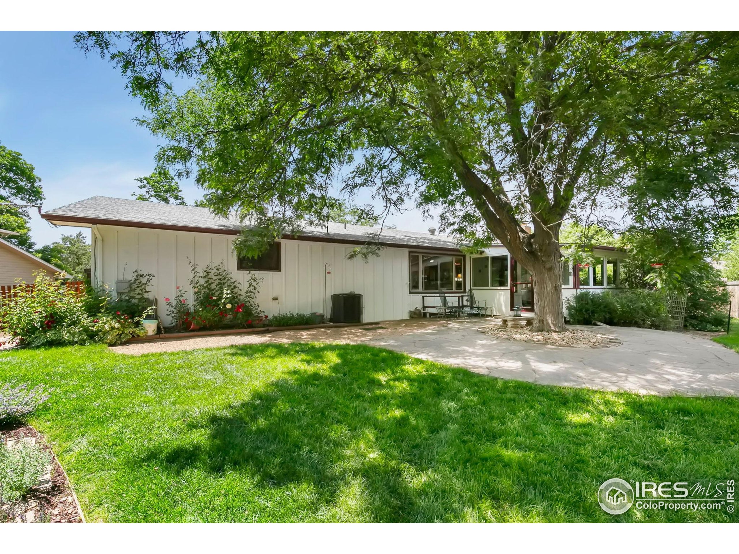 3310 Apple Ave