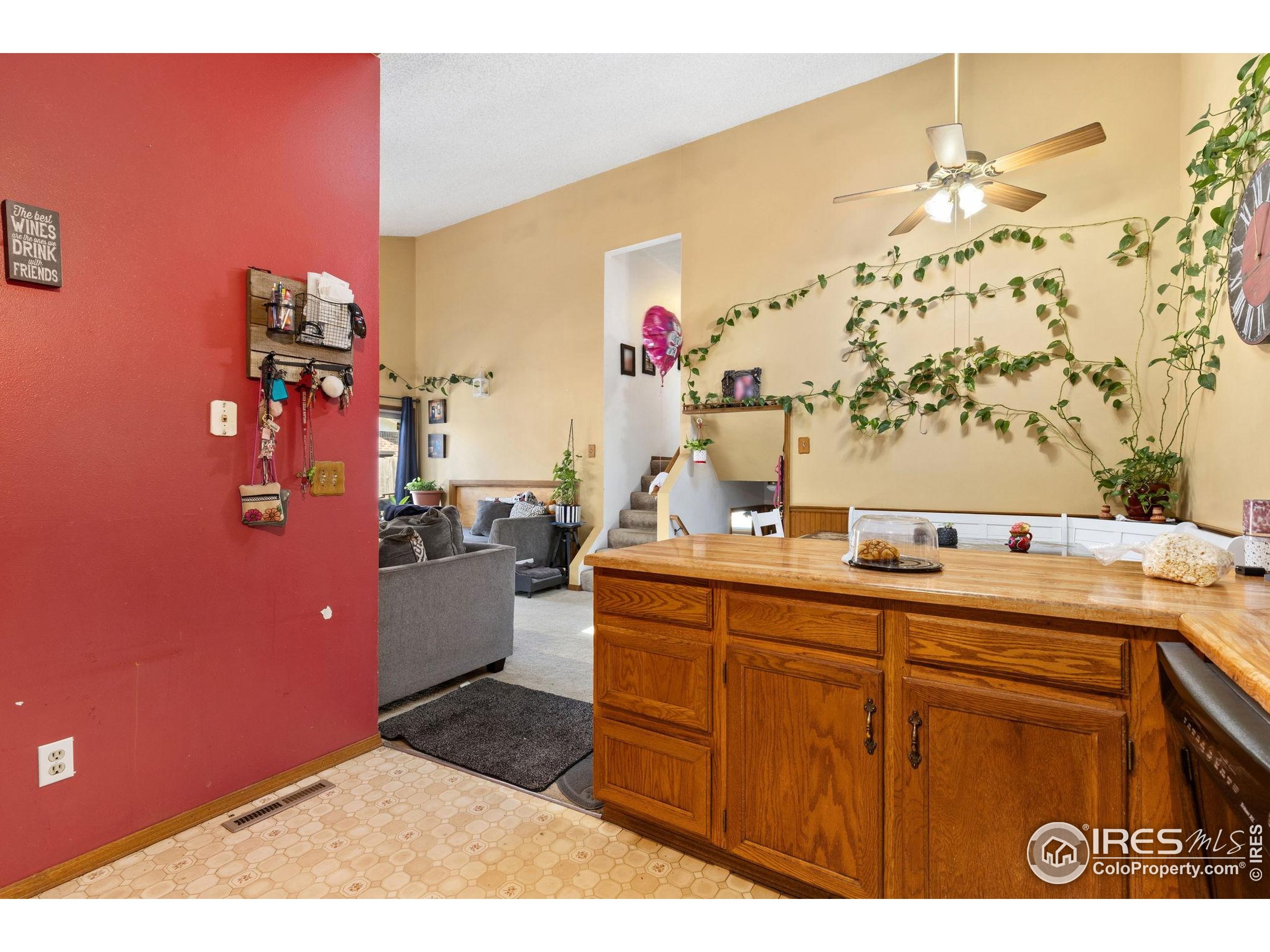 1200-1202 Parker Dr