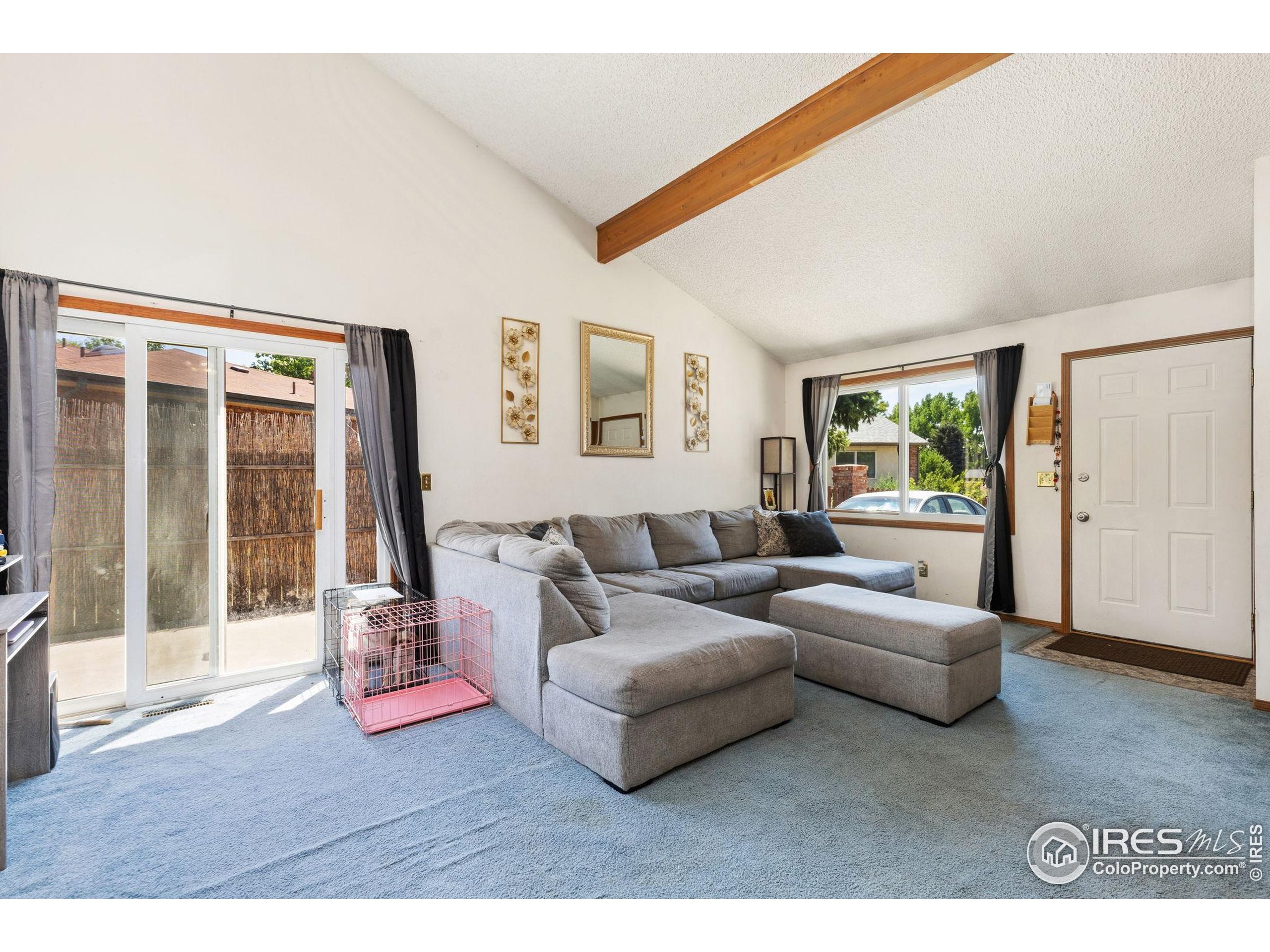 1200-1202 Parker Dr